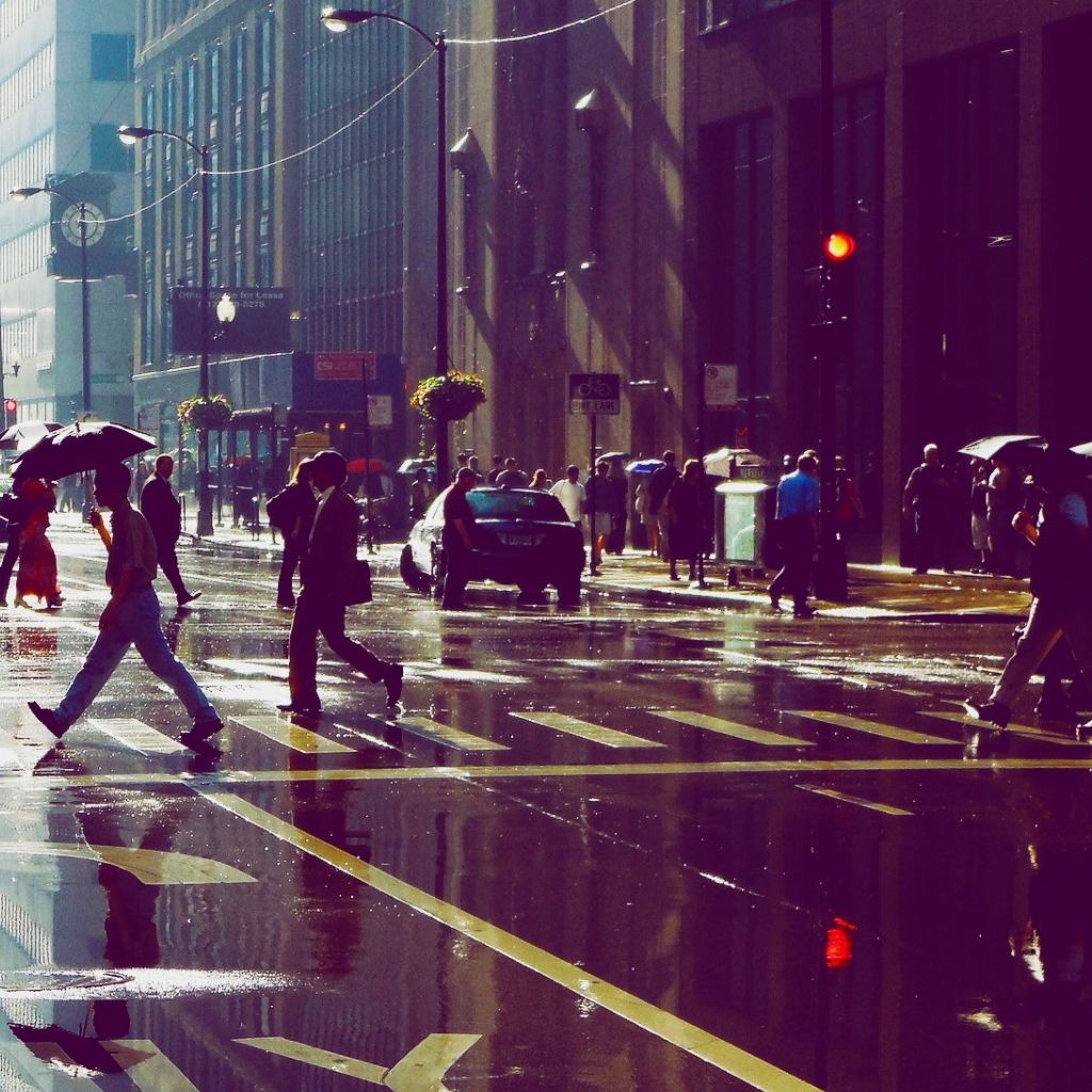 Busy Street In The Rain iPad Wallpaper