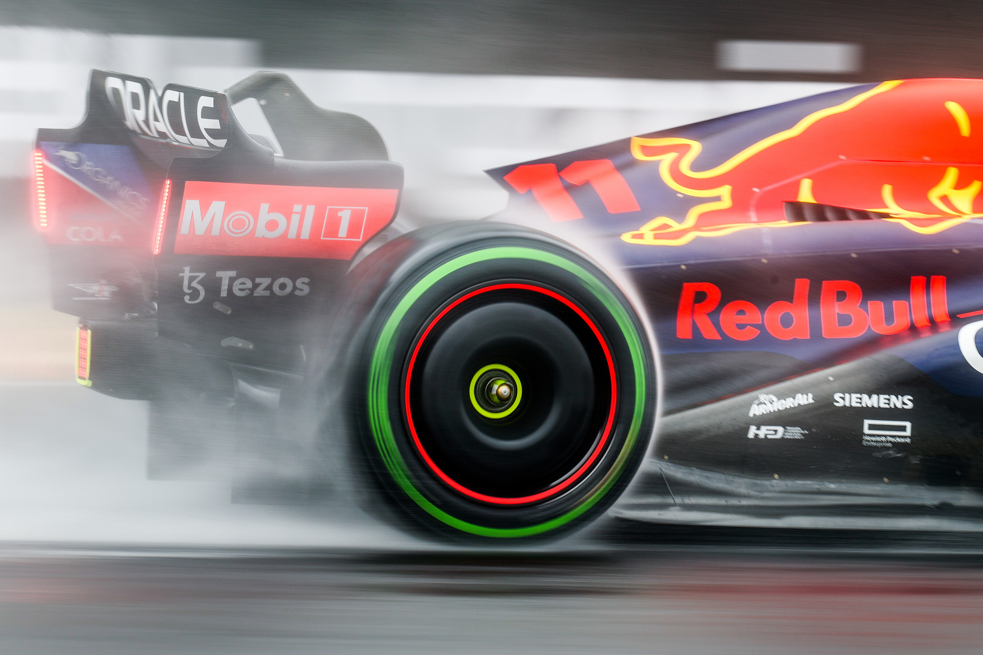 For all F1 wallpaper lovers, I got you