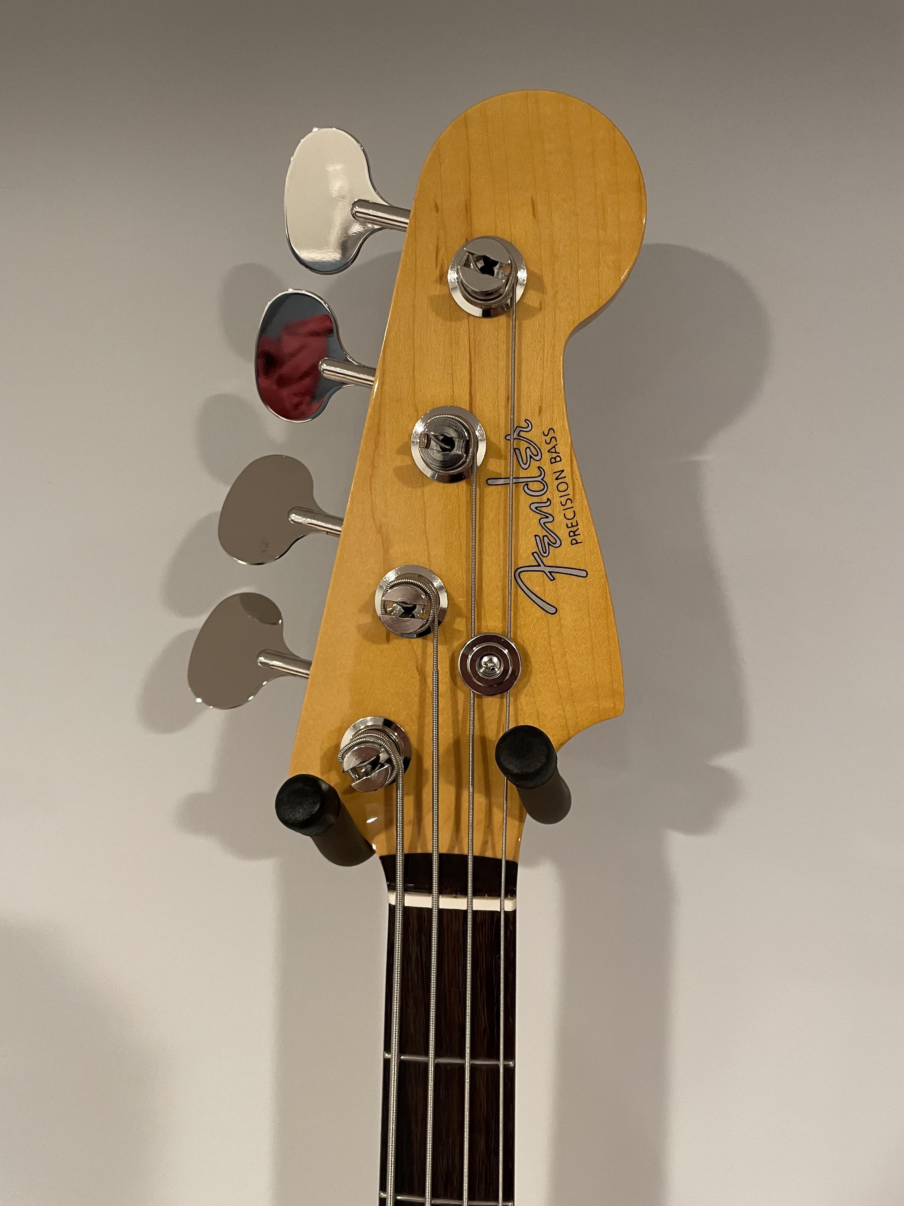 NBD: Fender MIJ Hama Okamoto P Bass, r