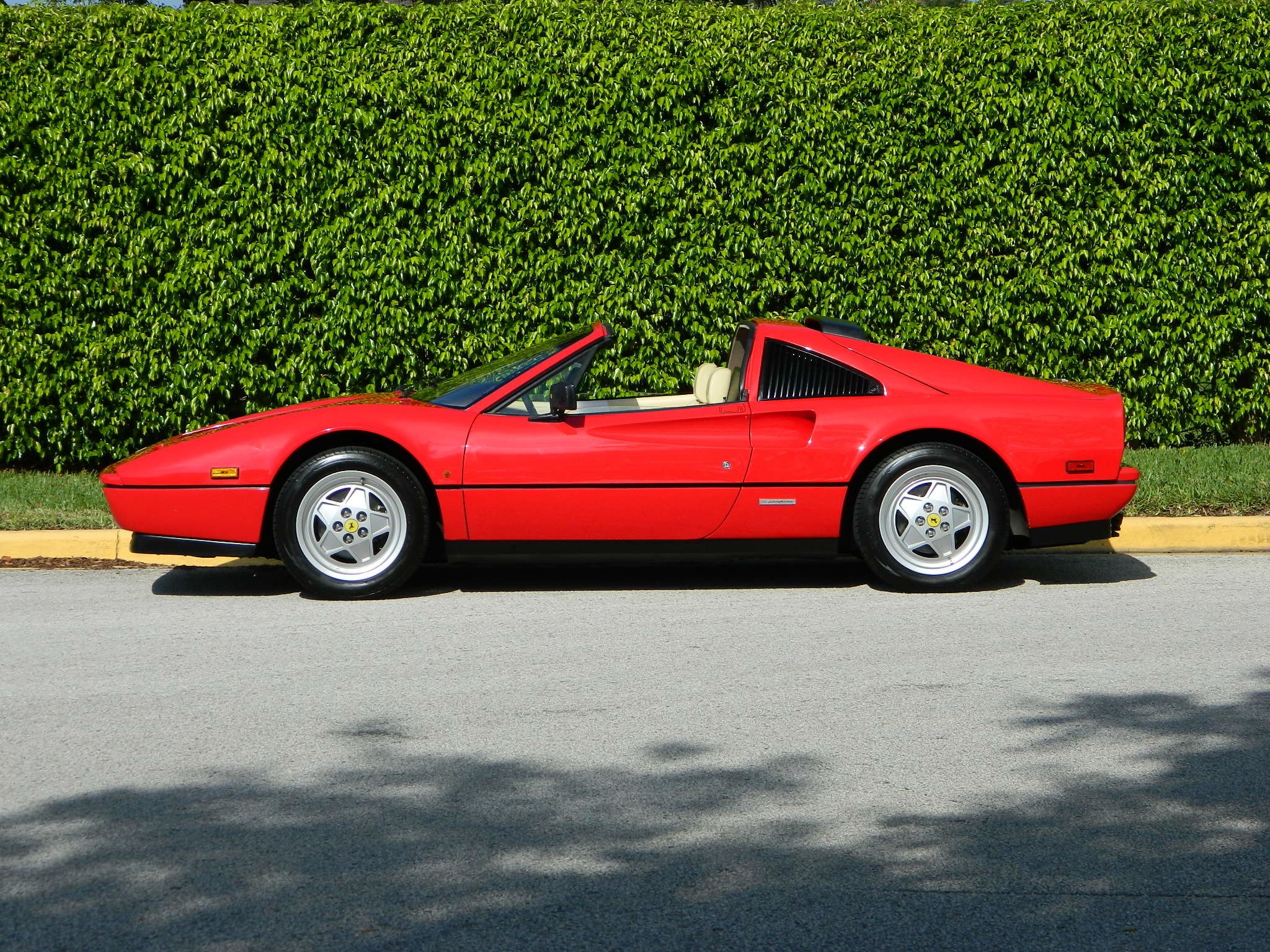 Ferrari 328. GAA Classic Cars