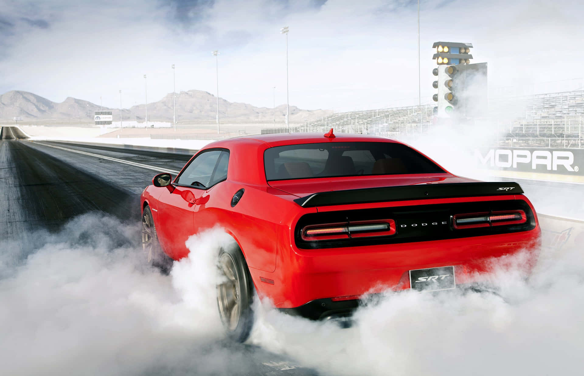 Download Dodge Challenger Srt Red