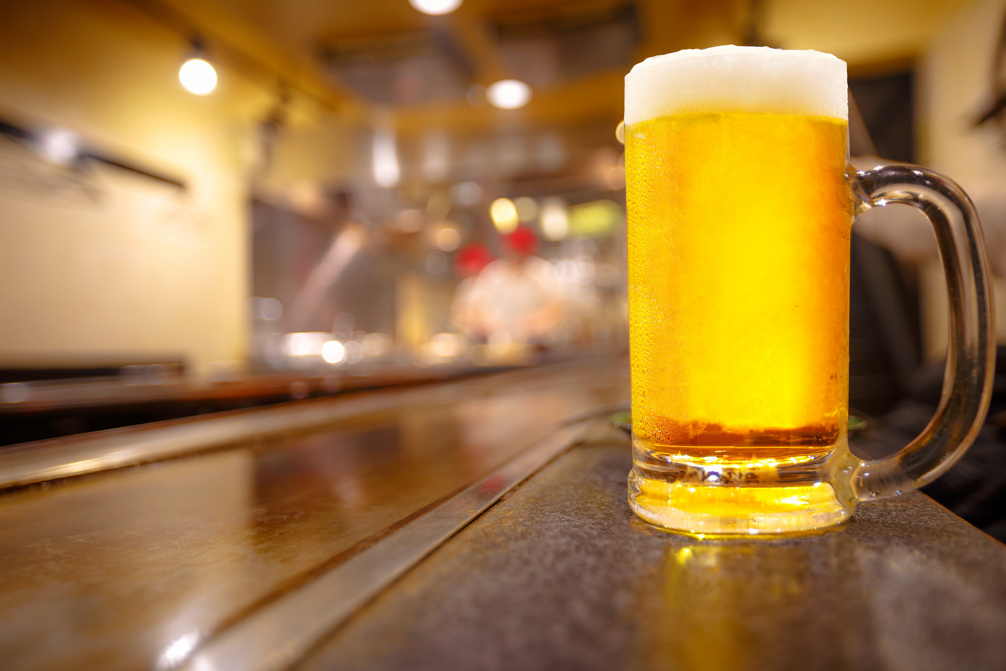 Wallpaper glass, beer, bar for mobile