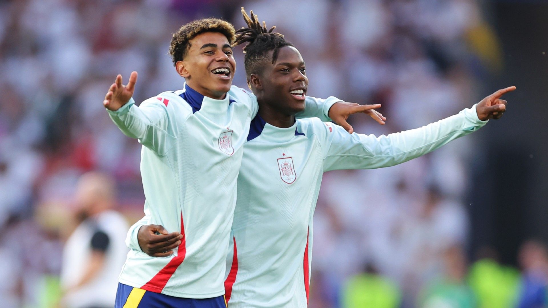 Lamine Yamal and Nico Williams