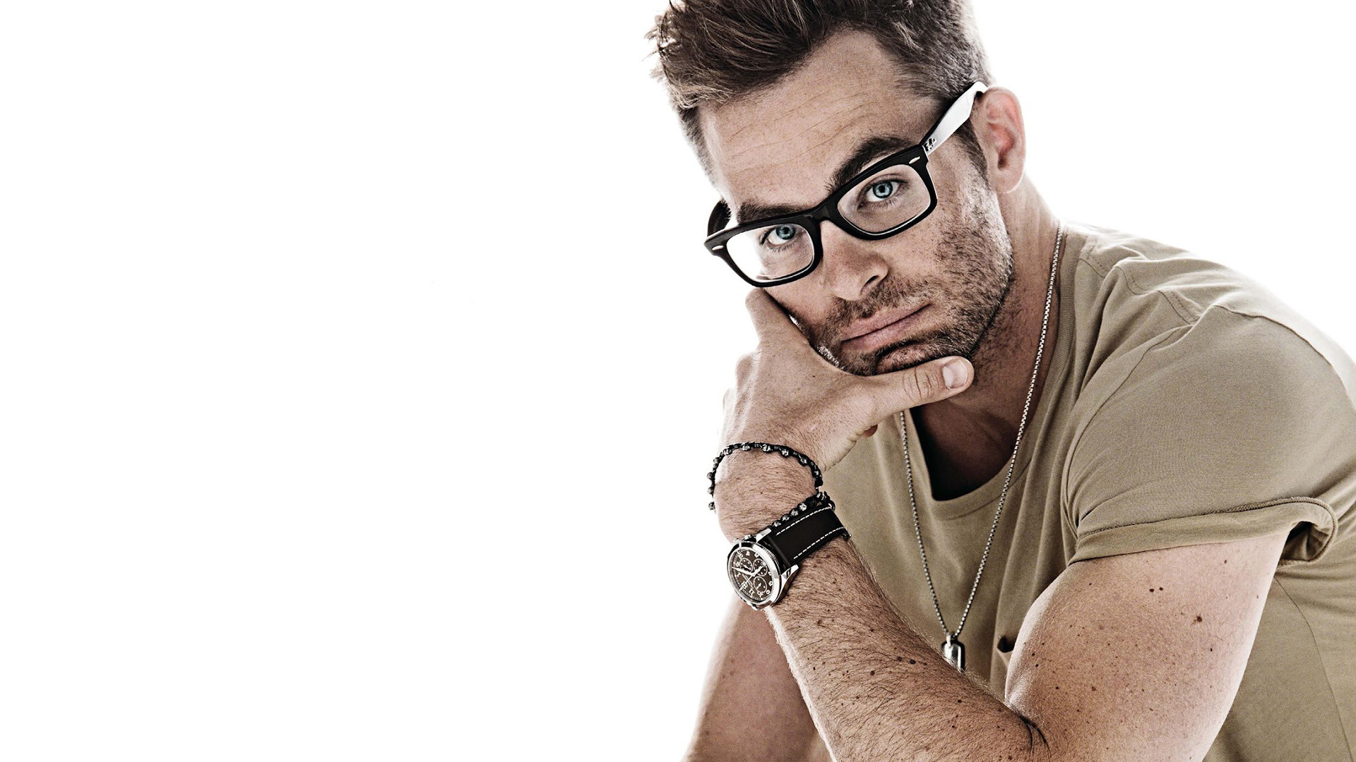 Chris Pine Wallpaper picture