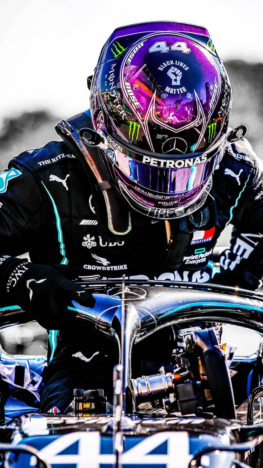 F1 Lewis Hamilton Entering Petronas iPhone Wallpaper