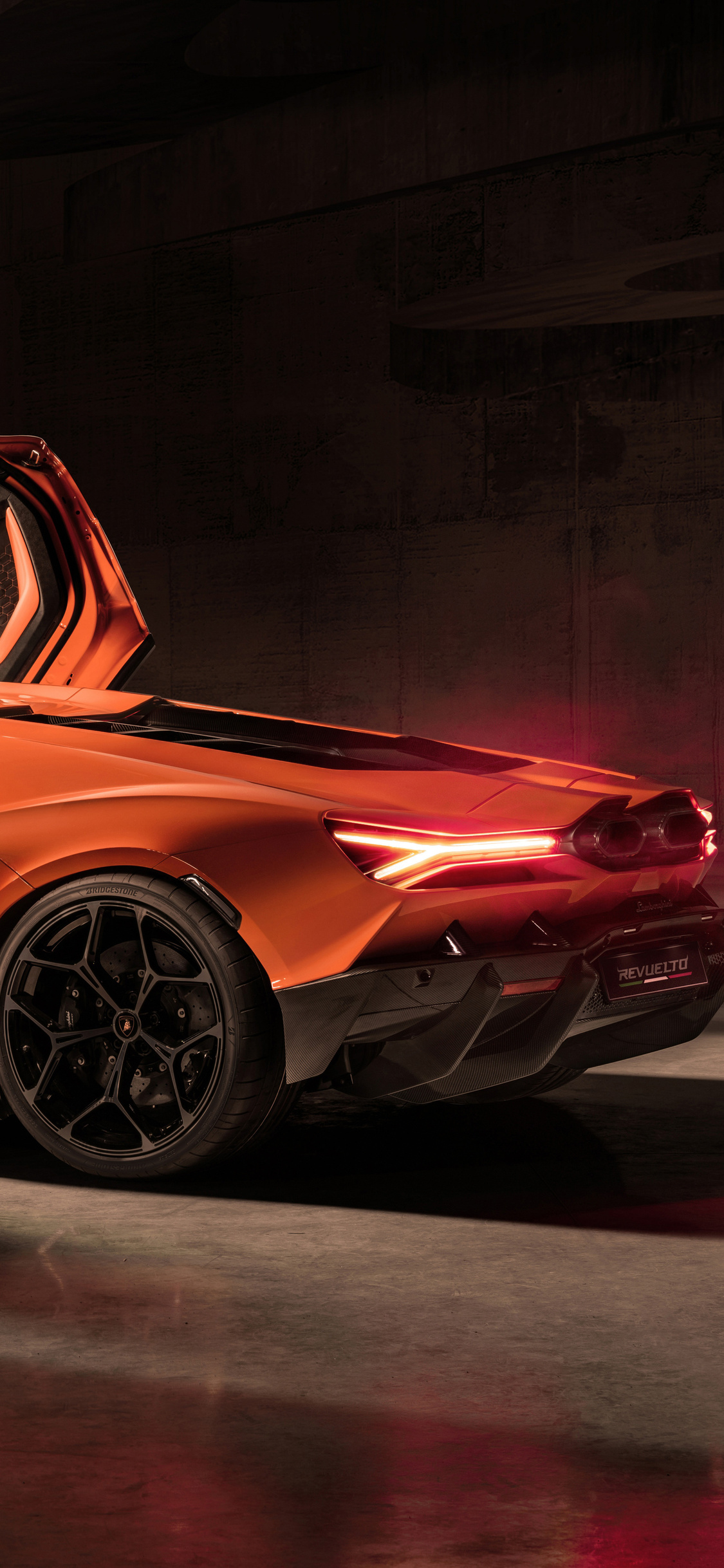 Lamborghini Revuelto Windows