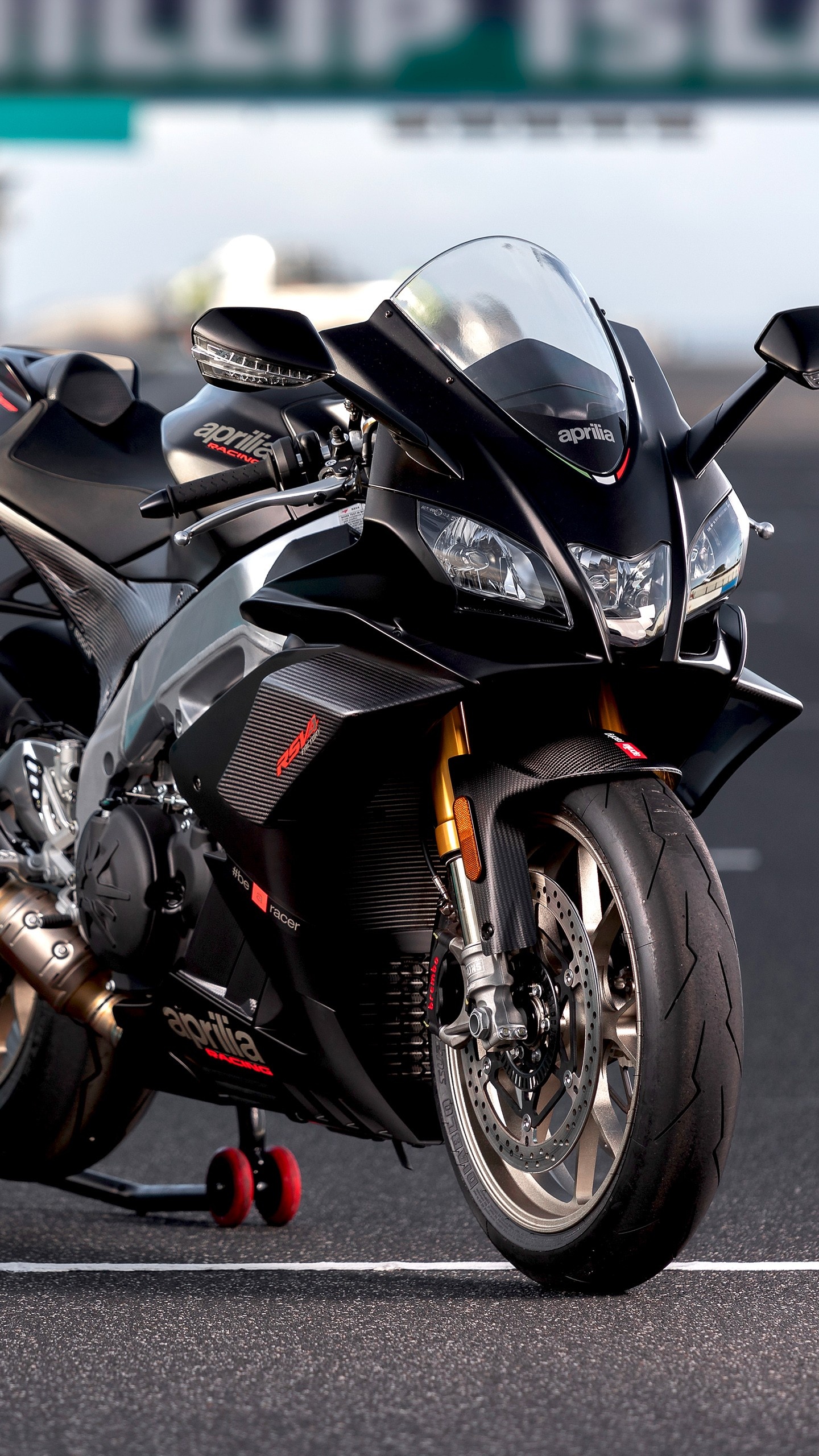 Aprilia RSV4 Wallpaper