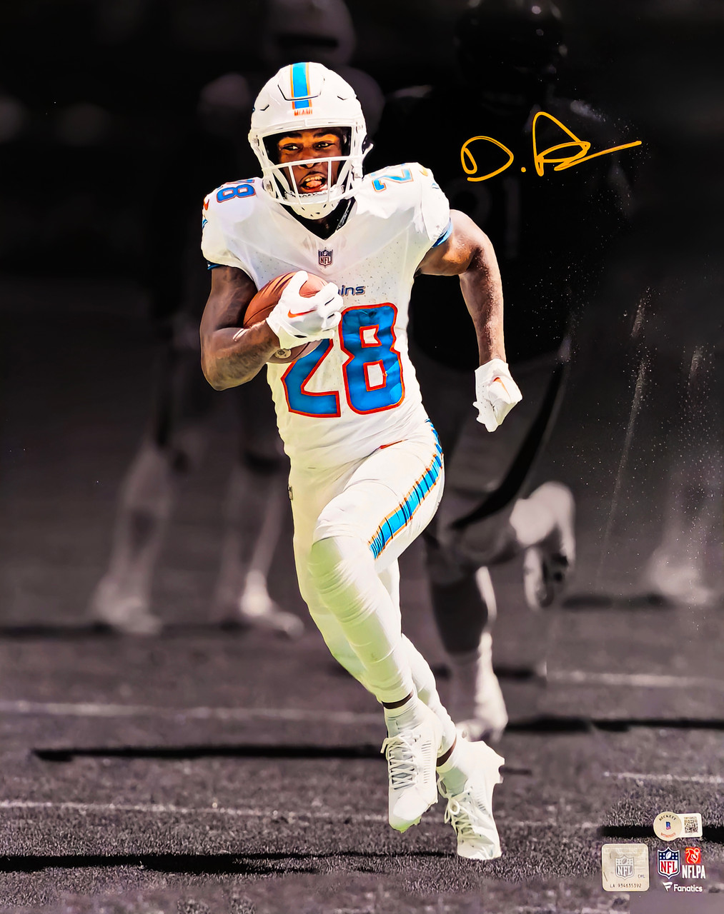 De'Von Achane Autographed 16x20 Photo