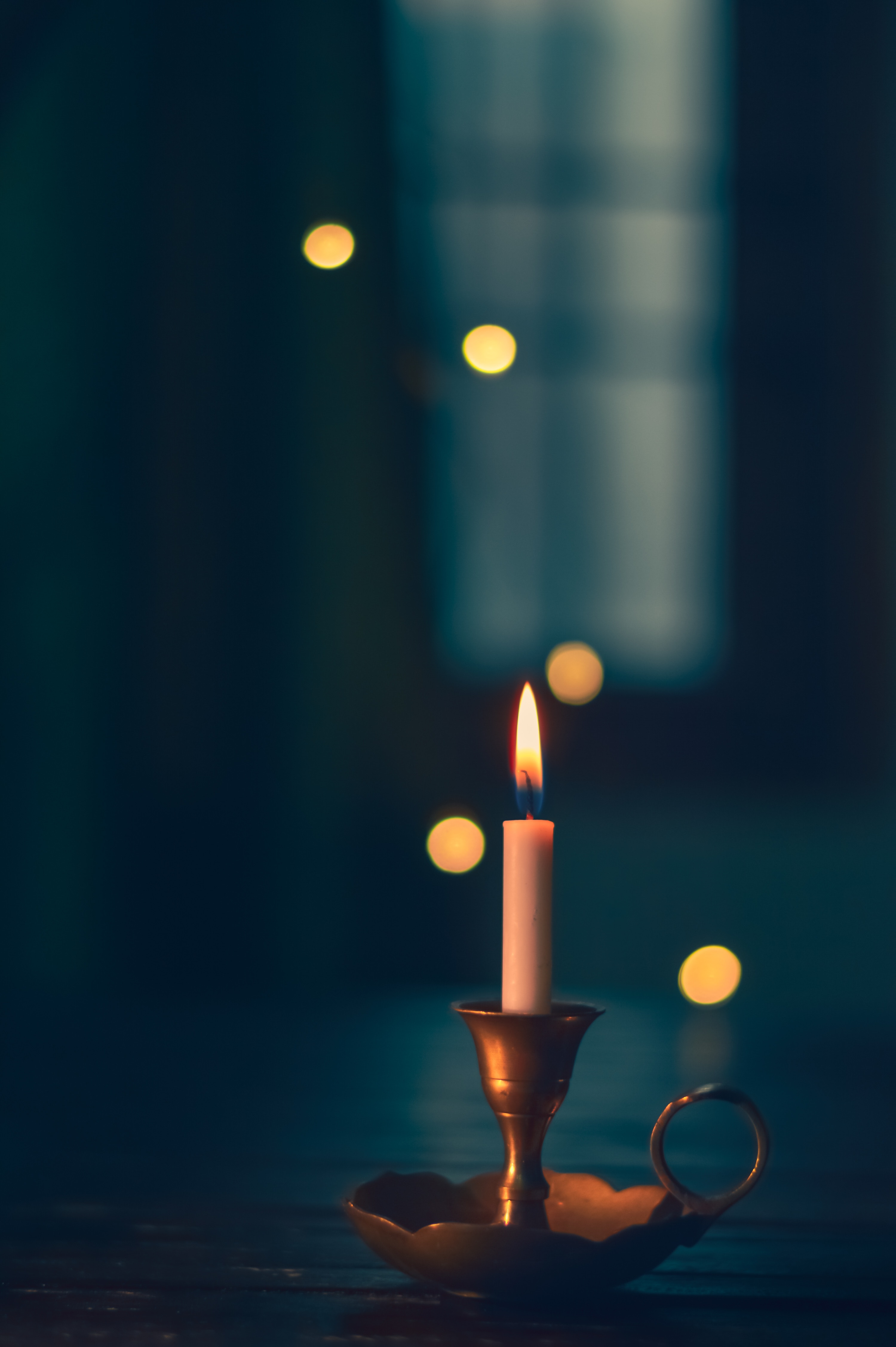 Download Candle wallpaper for mobile