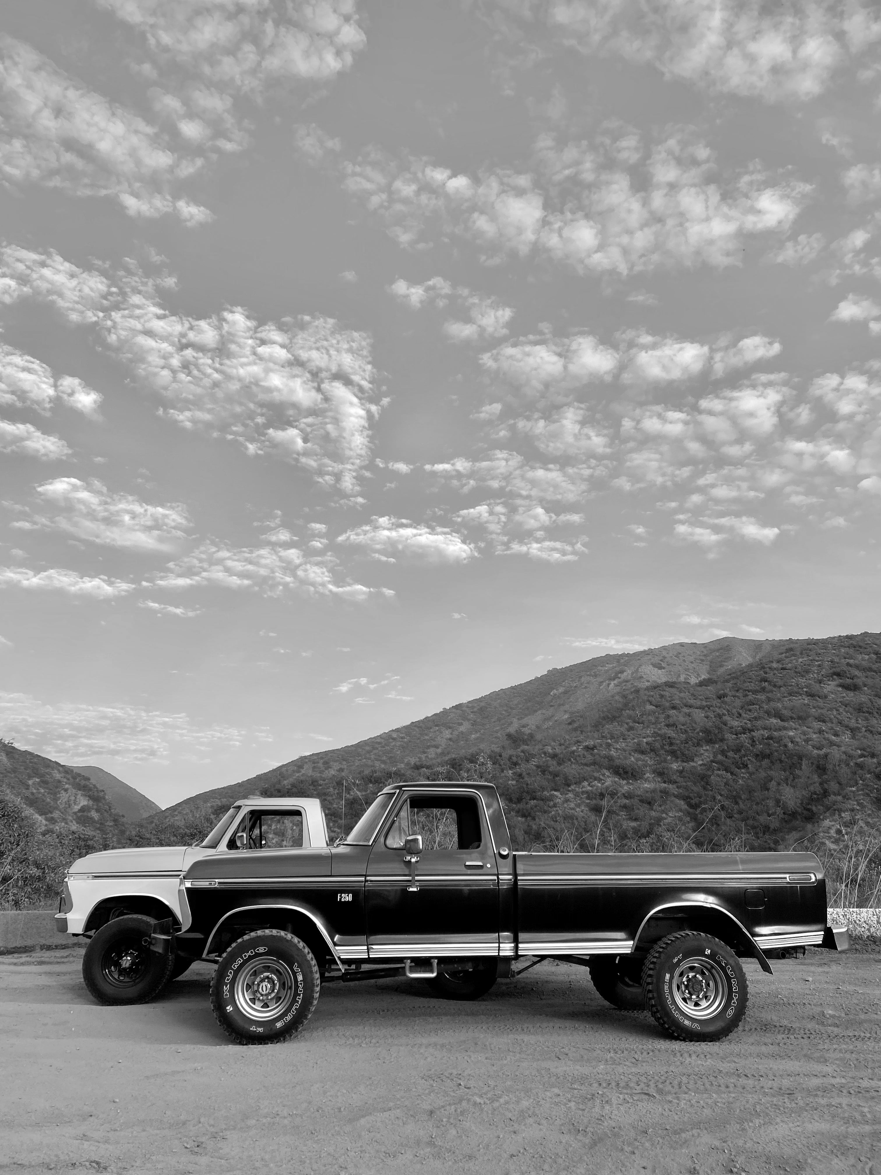 Ford F 250 Highboy Red Black FINE