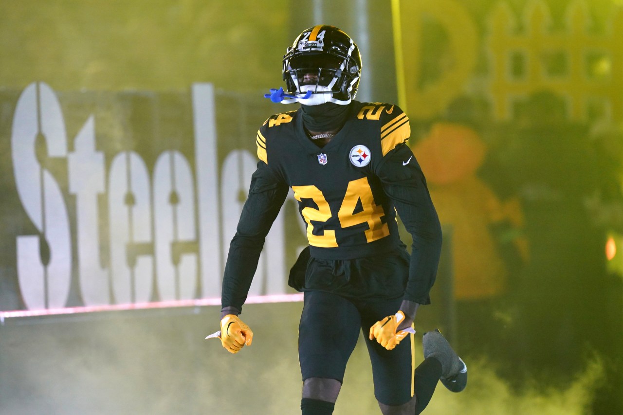Joey Porter Jr. earns top rookie award
