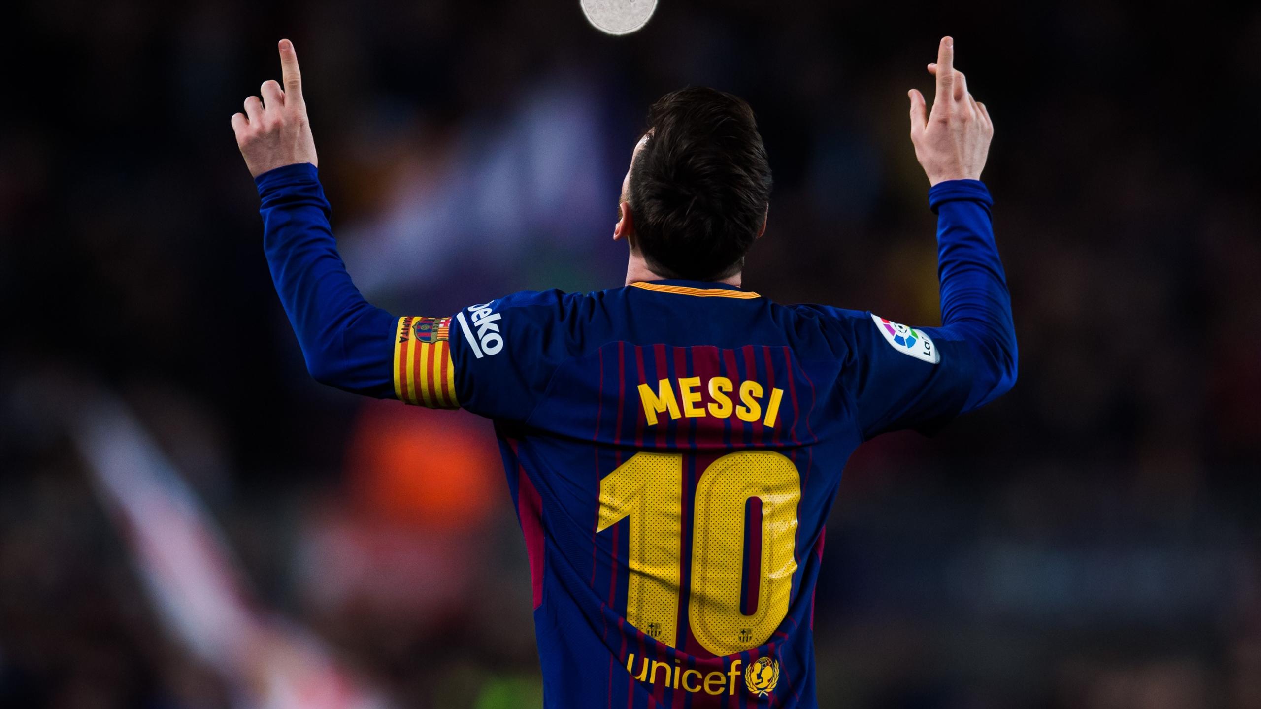 Lionel Messi Hat Trick Sees Barcelona