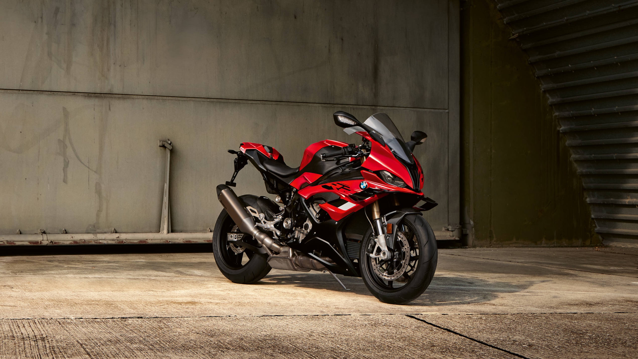 BMW S 1000 RR Wallpaper 4K