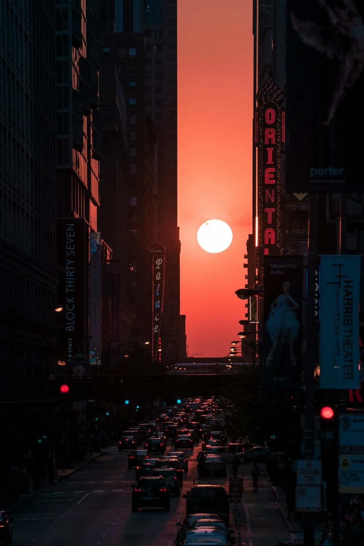 USA Skyscraper Intense Sunrise