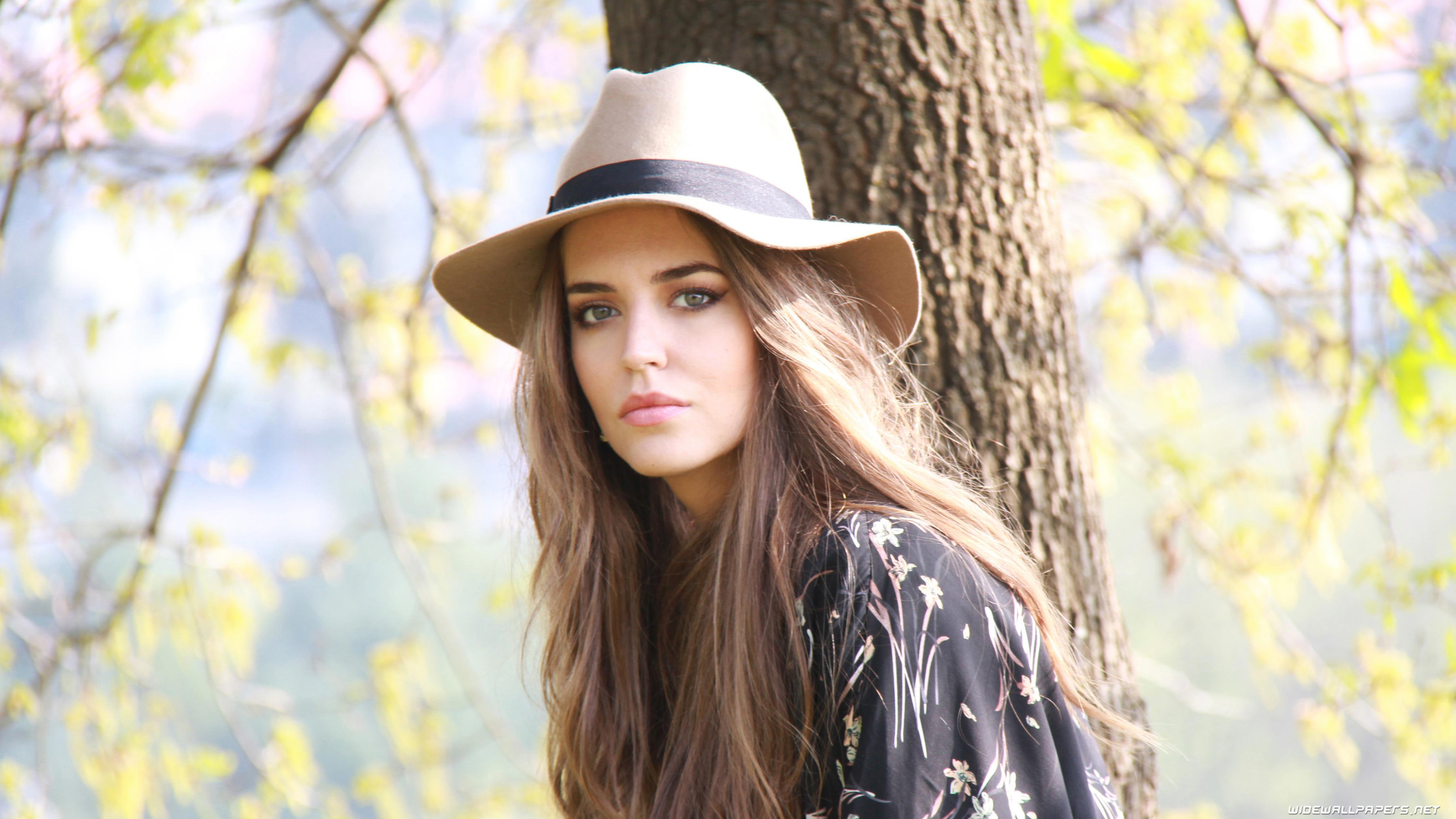 Download Actress Woman Clara Alonso 4k