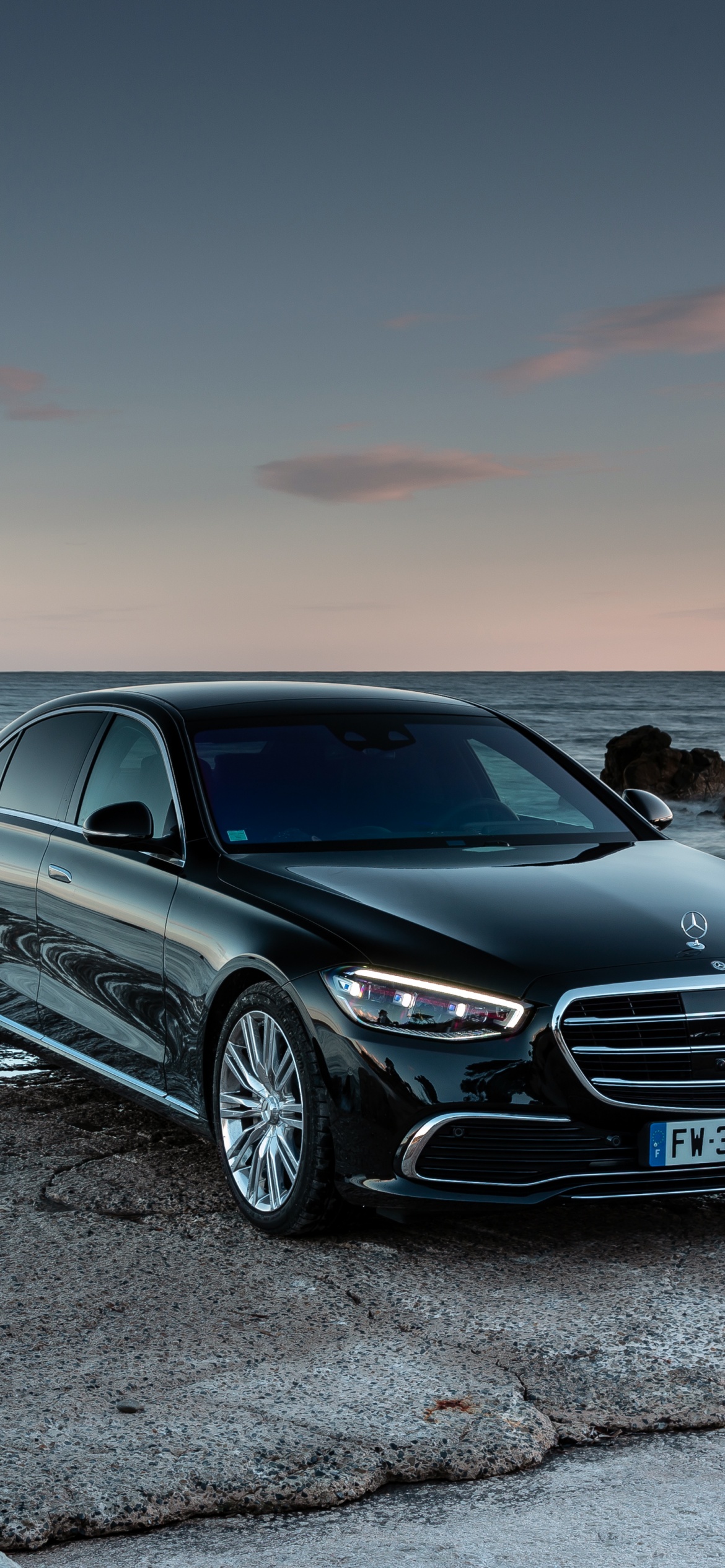 Mercedes Benz S 400 D 4MATIC Wallpaper