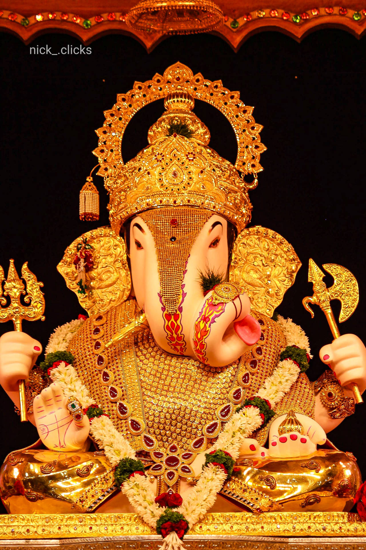 Download Golden Ganesh iPhone Wallpaper
