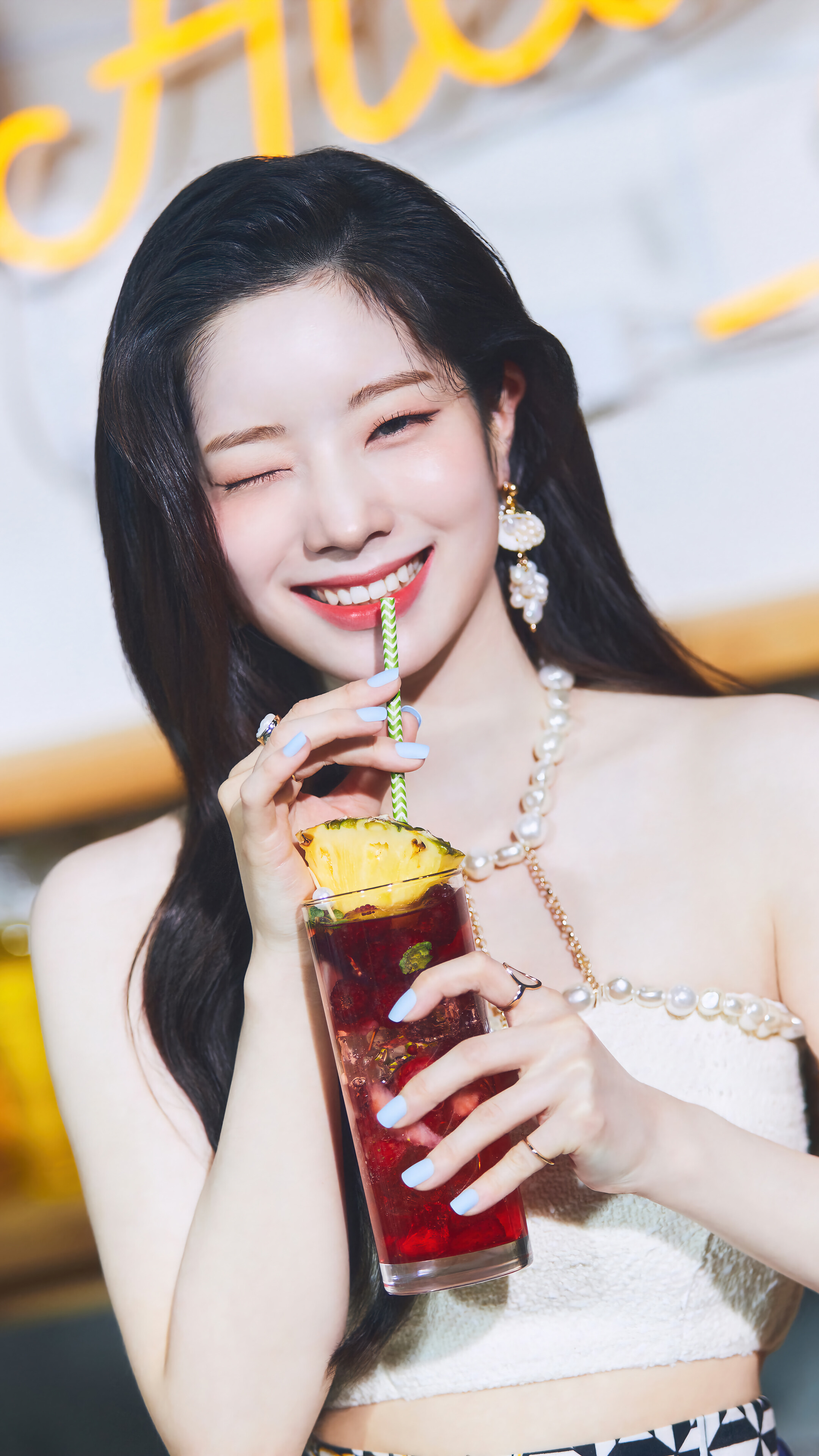 Dahyun 4K Phone iPhone Wallpaper