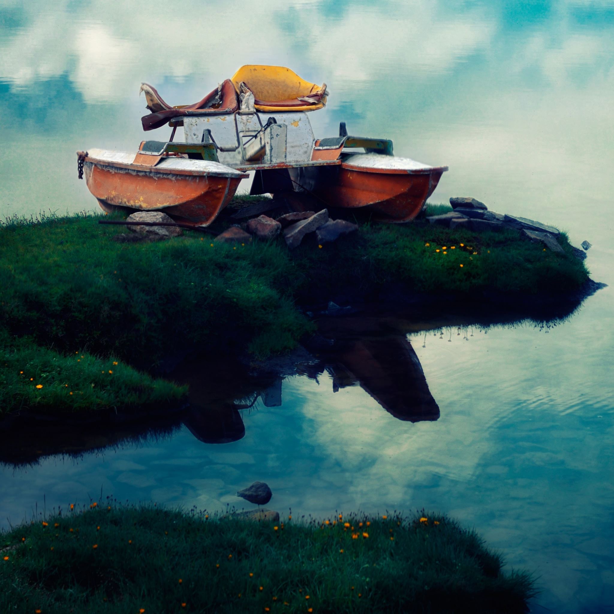 Flying Boat iPad Air Wallpaper Free