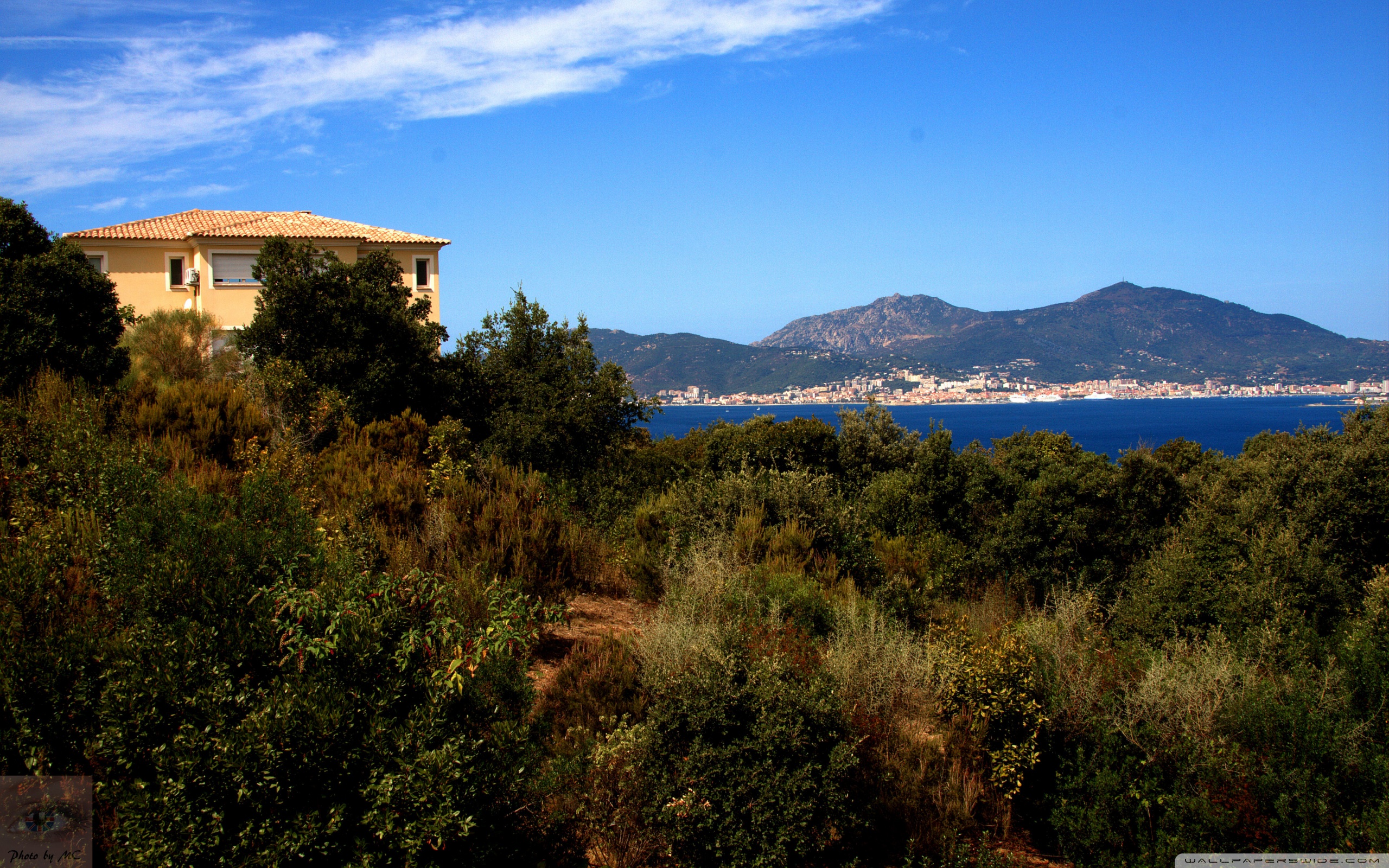 Ajaccio Ultra HD Wallpaper