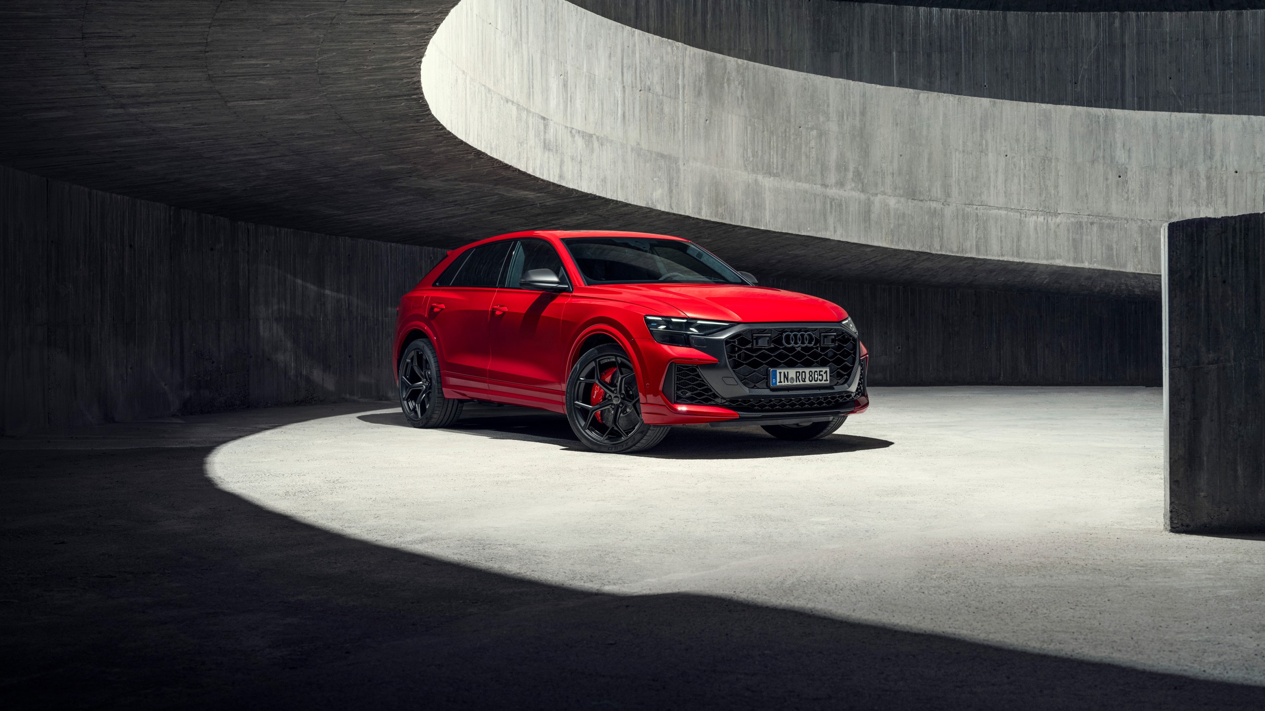 Audi RS Q8 performance 2024 8K 3