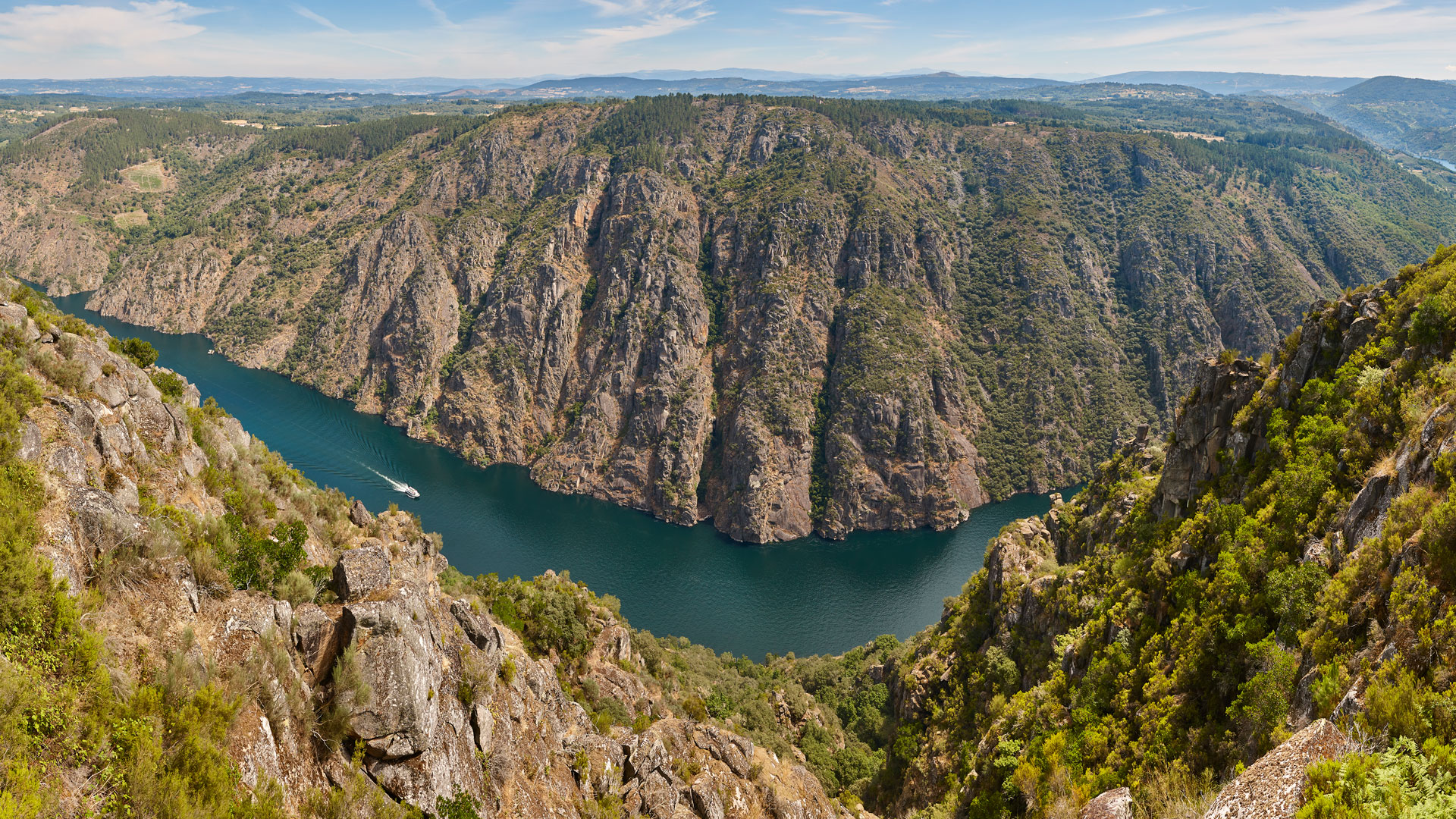 Discover Ourense, Galicia with Carrís