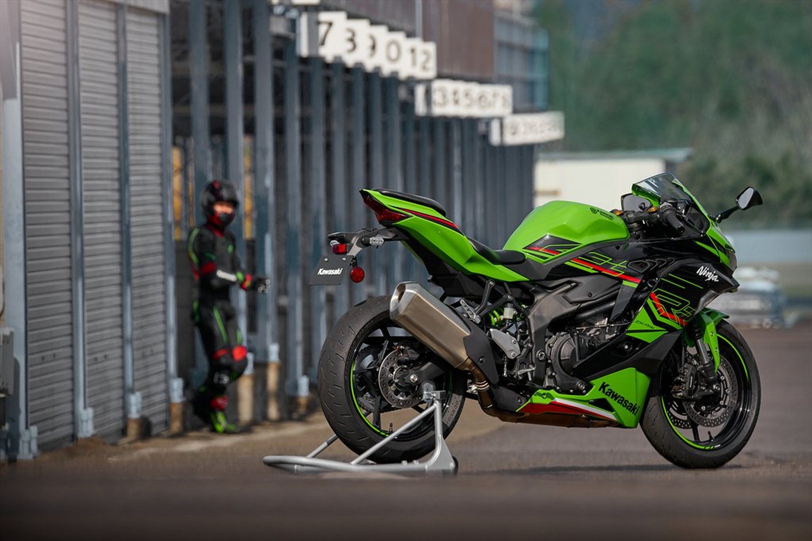 2023 Kawasaki Ninja ZX 4RR Specs