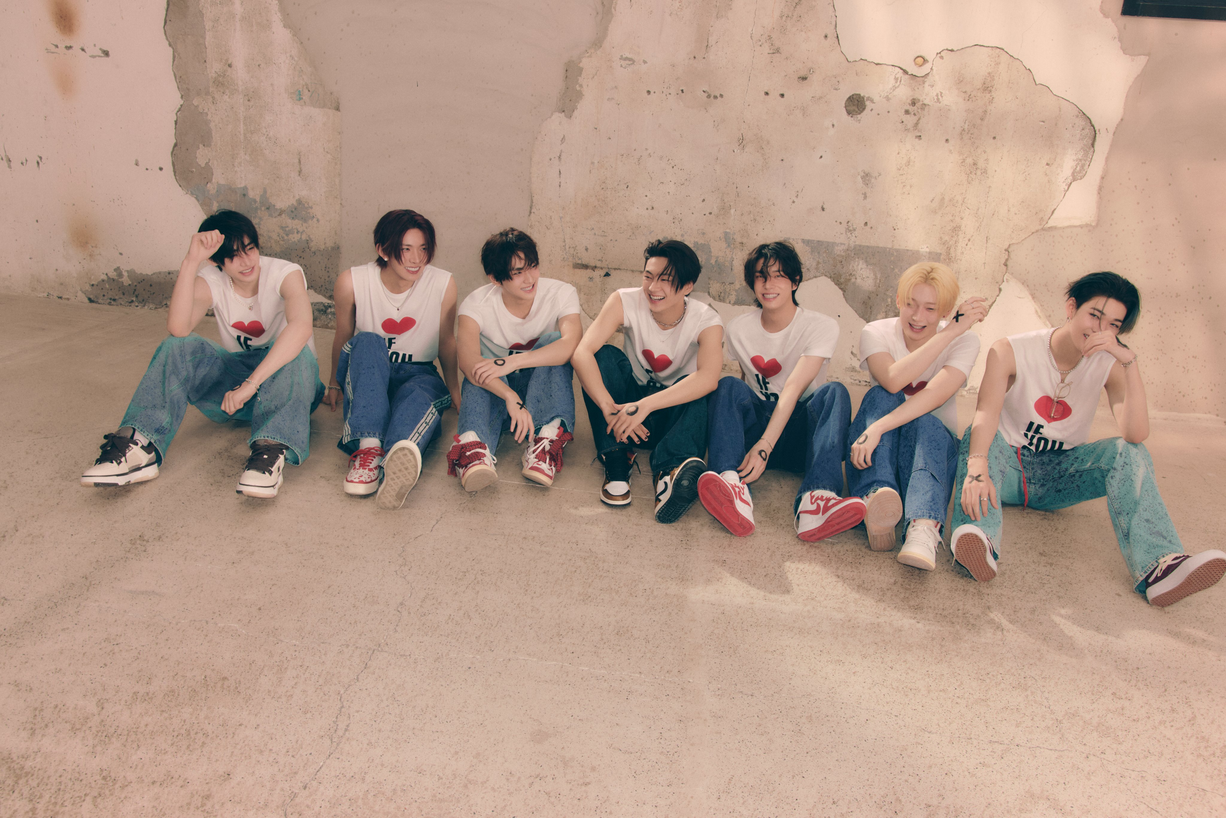 <ROMANCE: UNTOLD>Concept Photo