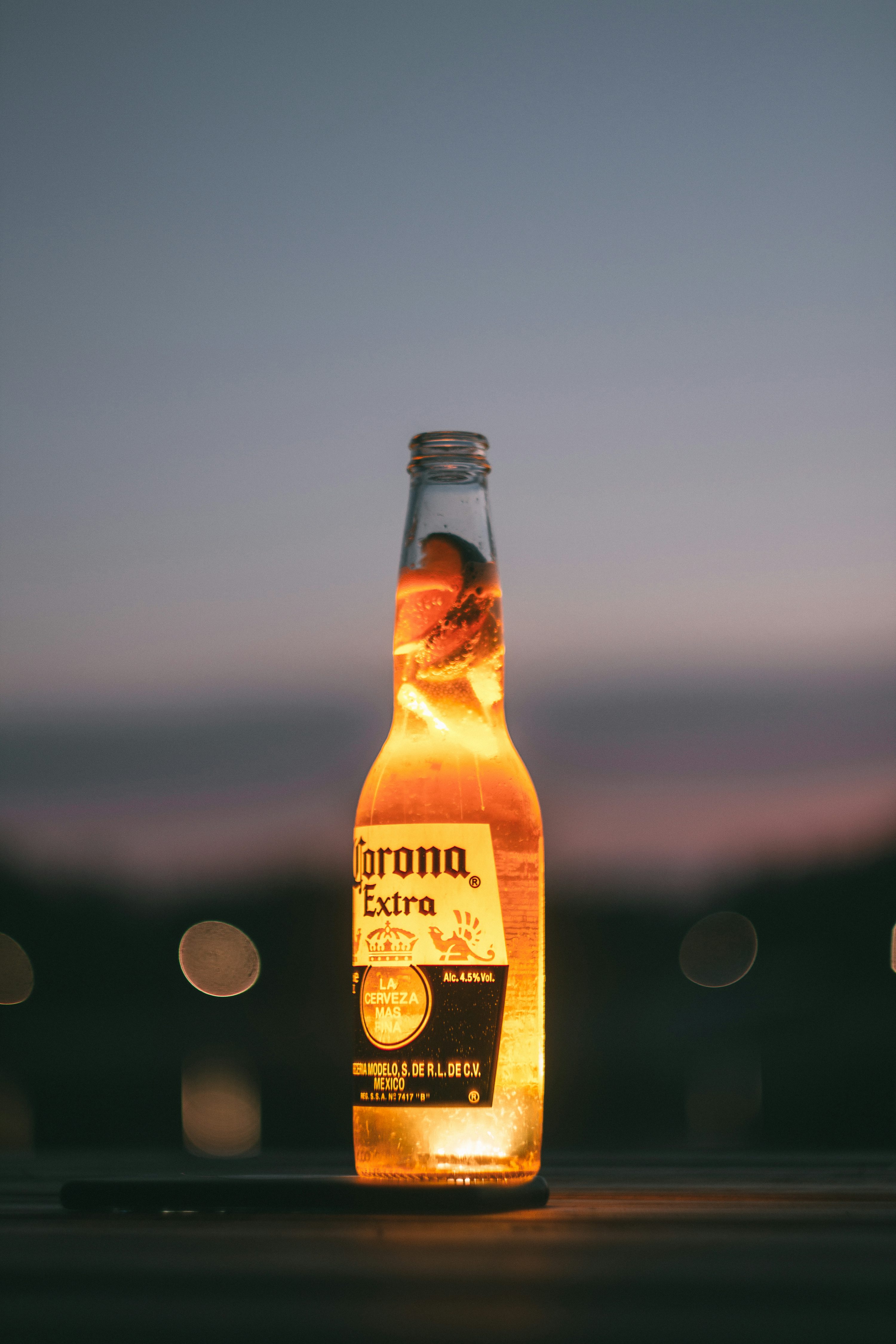 Corona Extra bottle photo