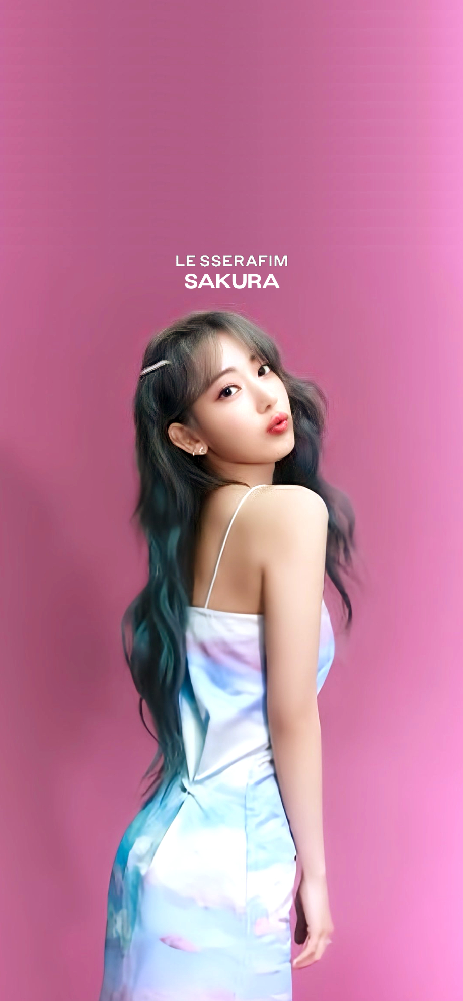 LE SSERAFIM SAKURA wallpaper