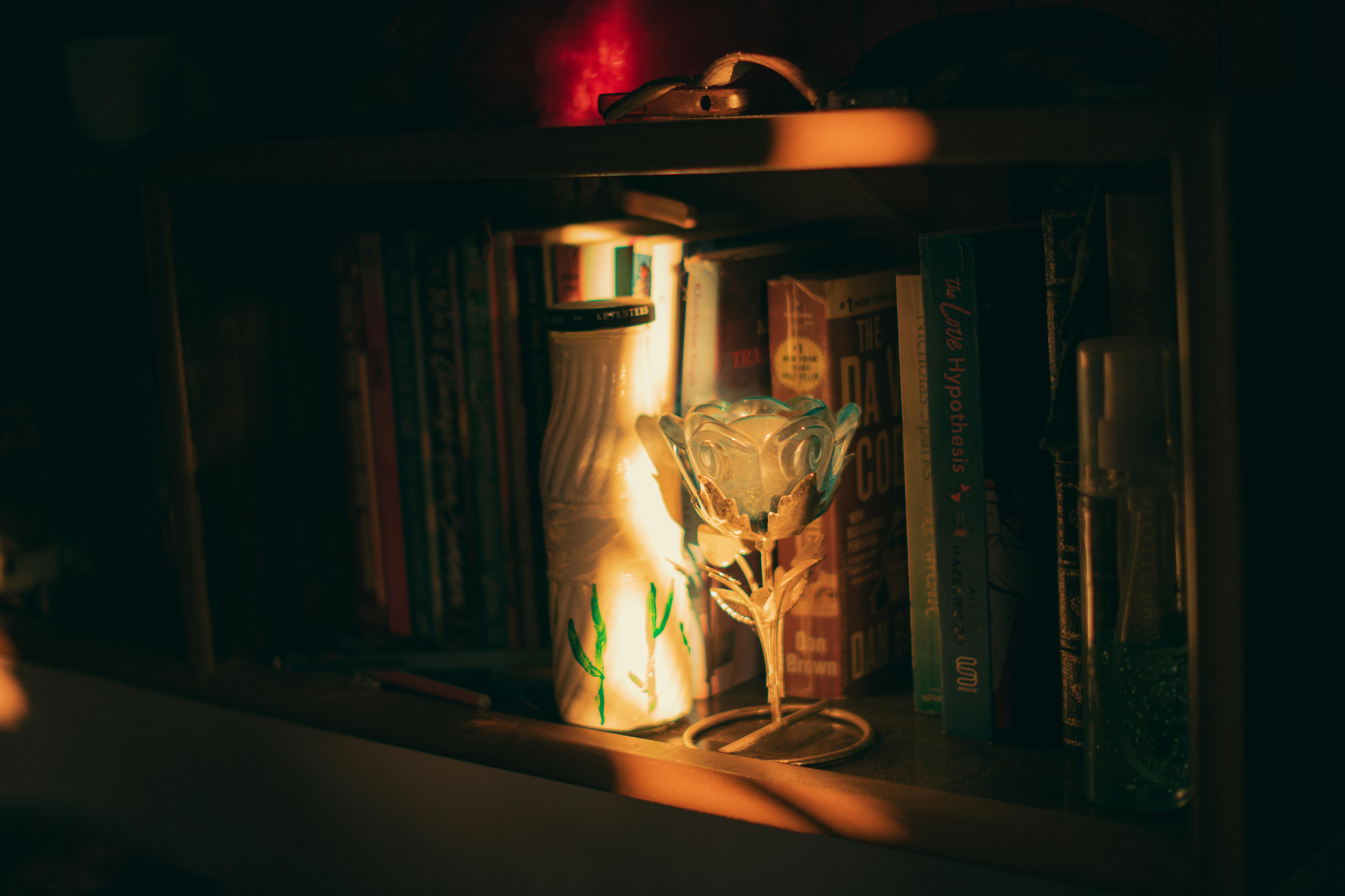 Warm Light & HD Image