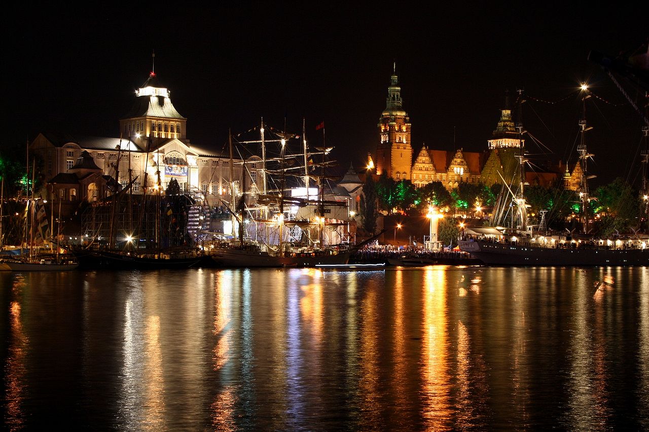 Szczecin by night as seen