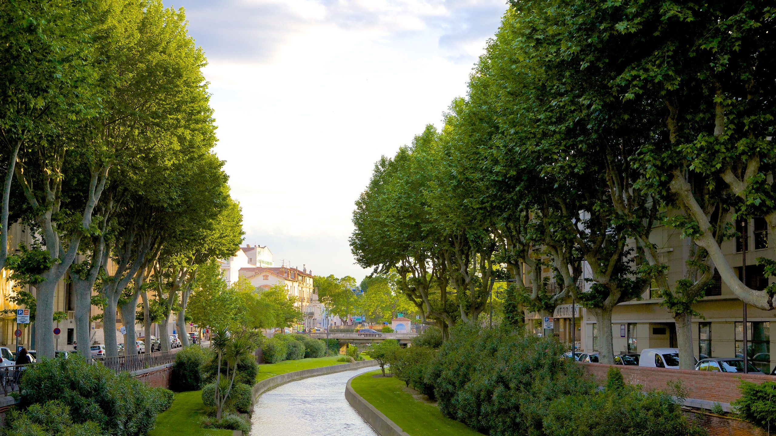 Perpignan Travel Guide: Best