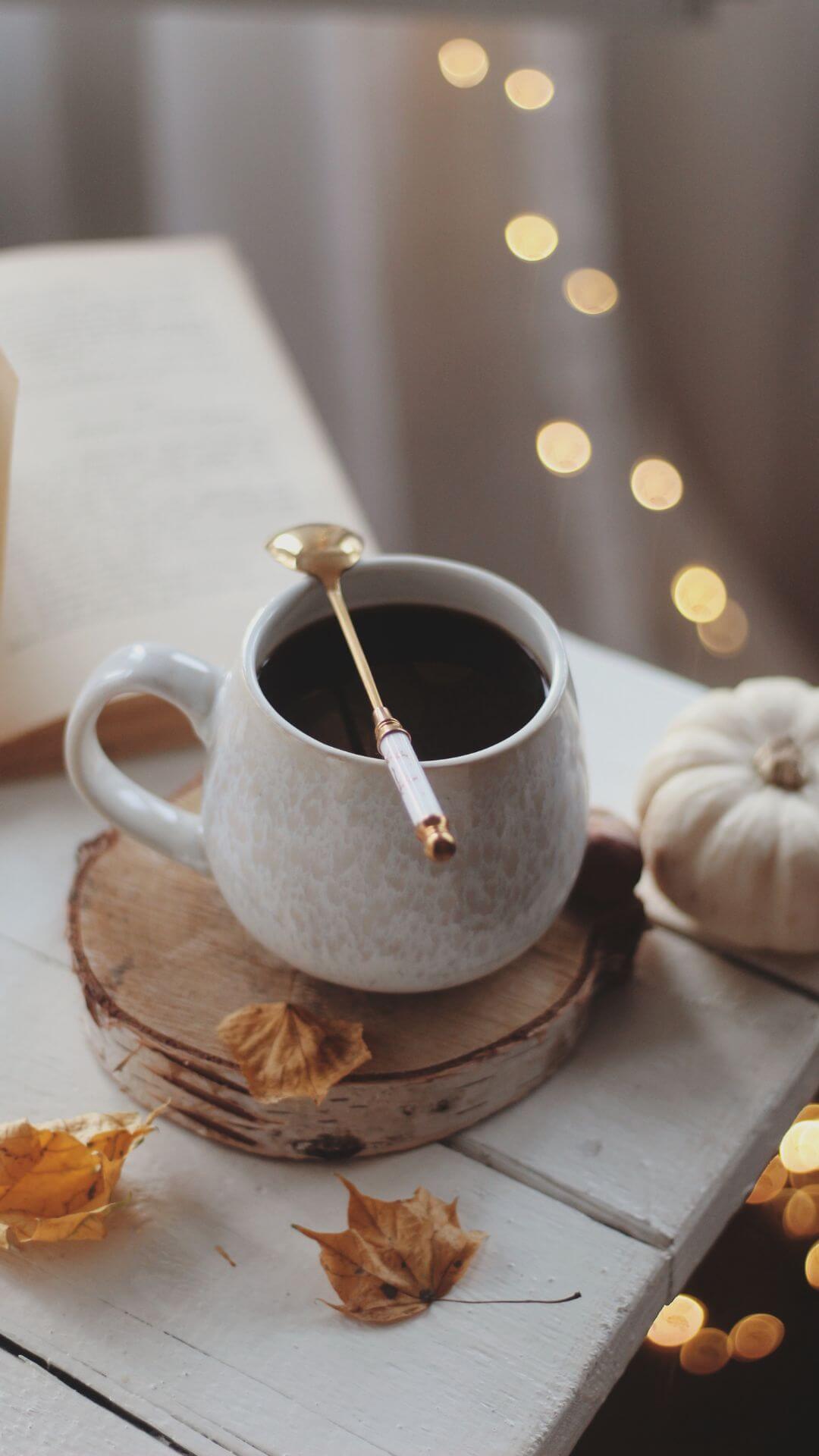 Free Fall iPhone Wallpaper Halloween