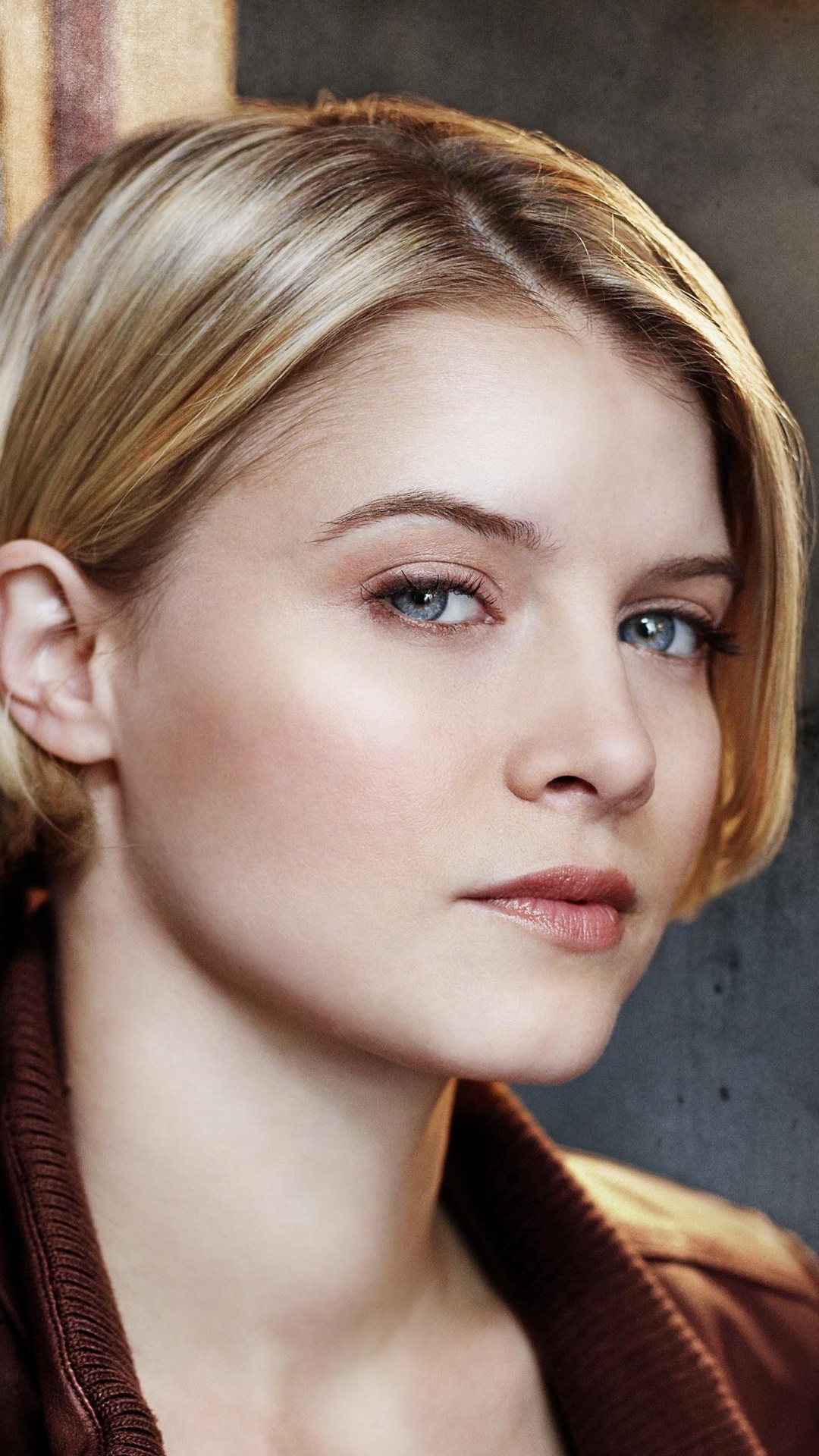 Sarah Jones 01 1080x1920 IPhone 8 7 6