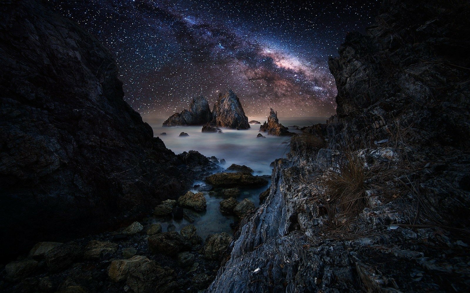 HD Wallpaper of a Starry Sky and