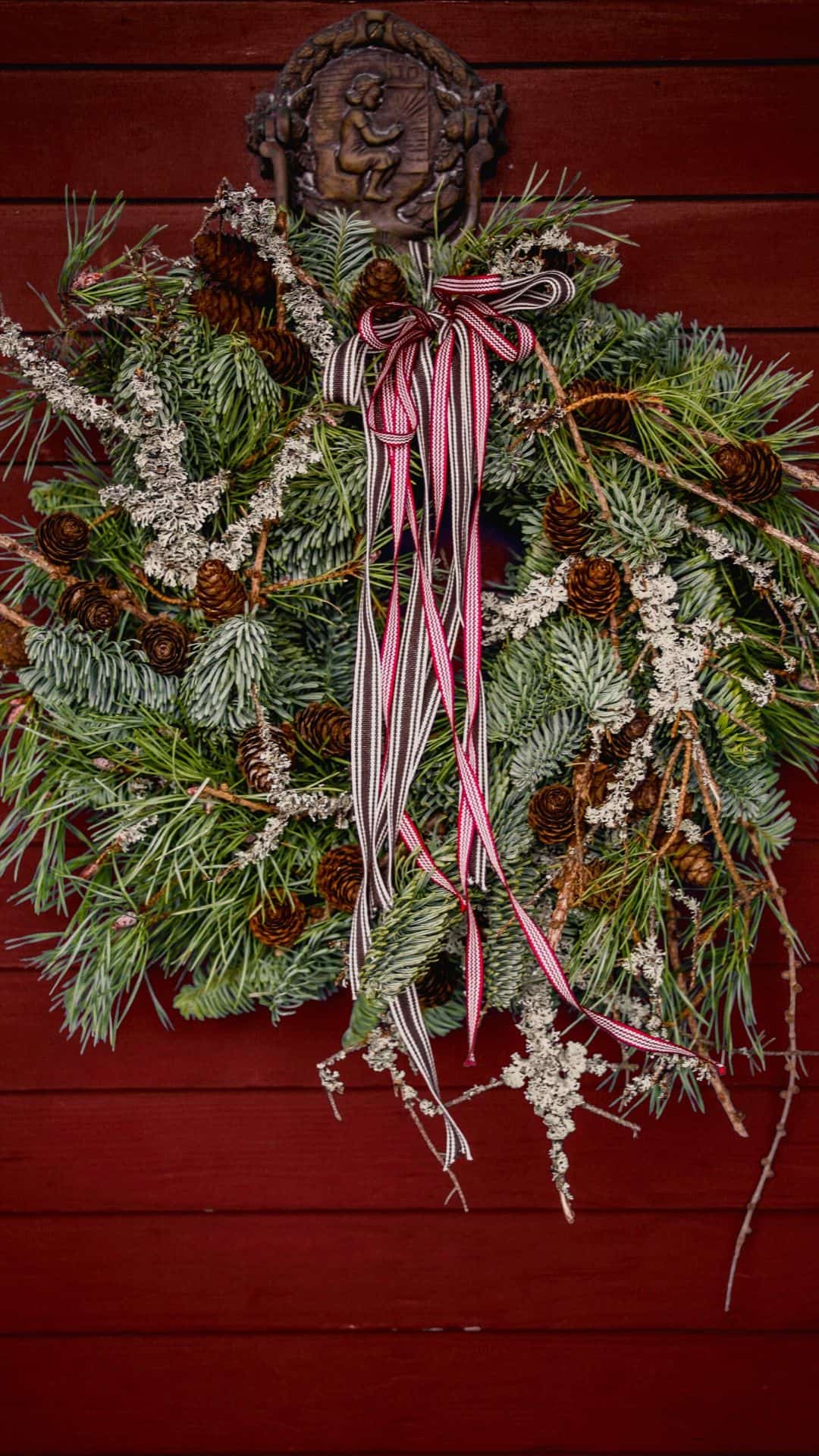 Free Christmas Wallpaper iPhone