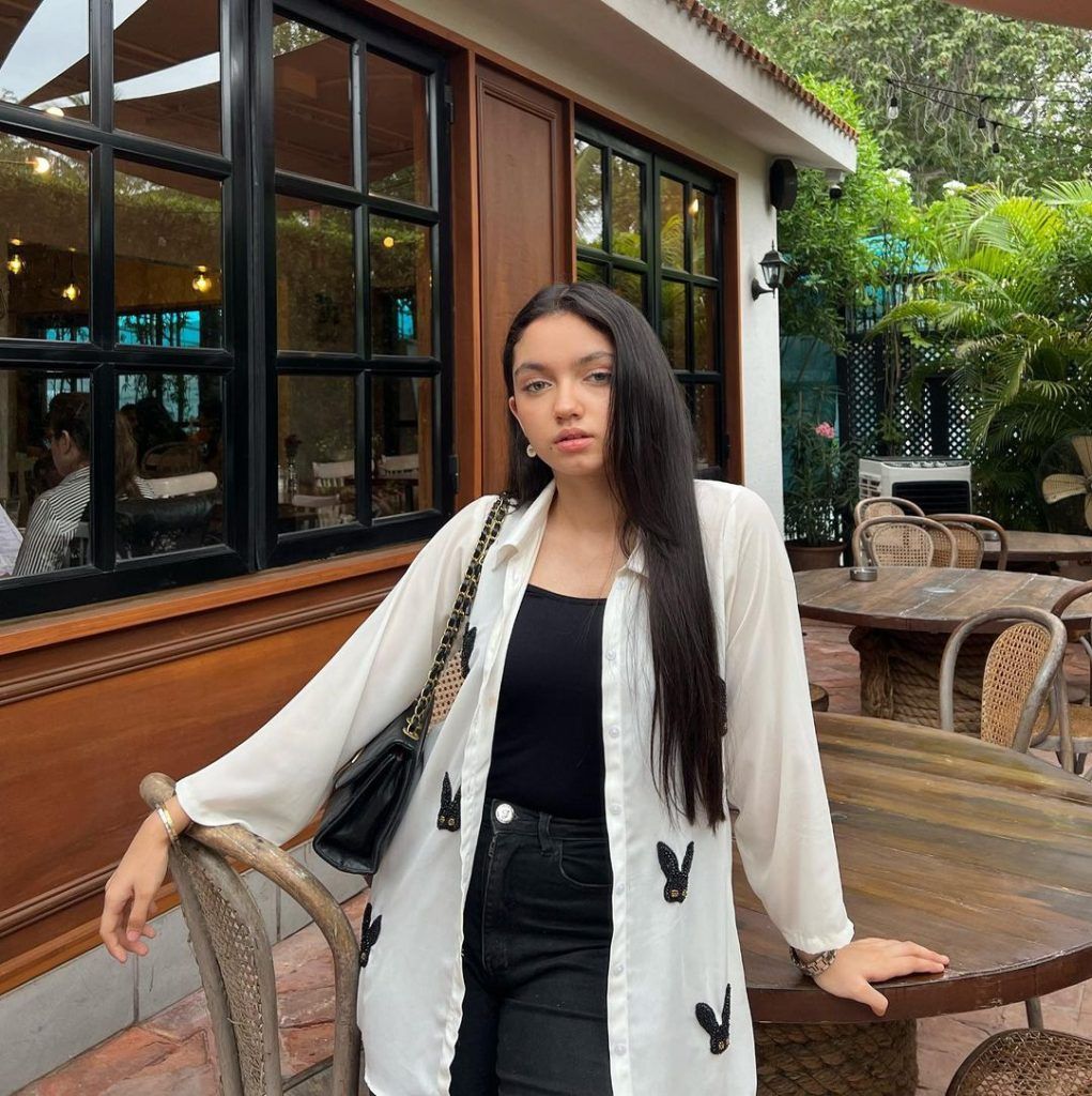 Picture Of Cute Aina Asif