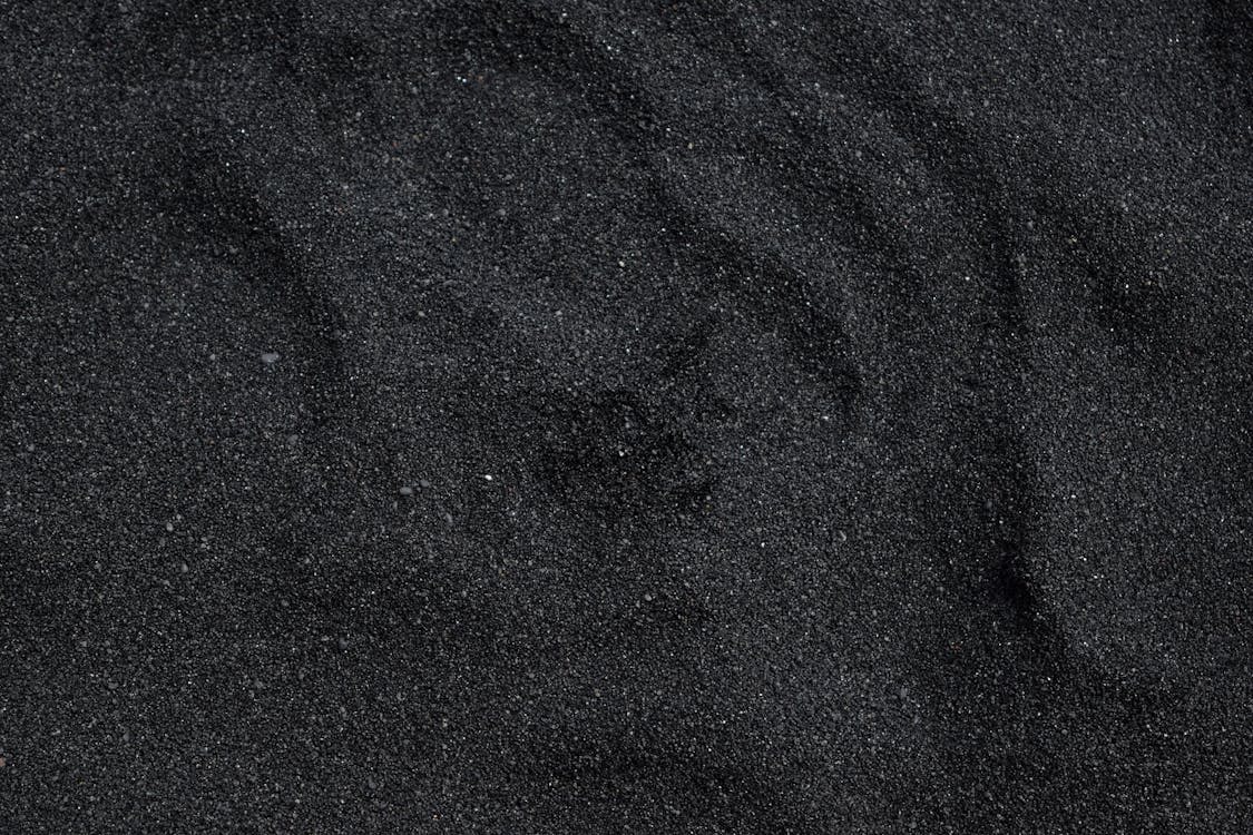 Black Sand · Free