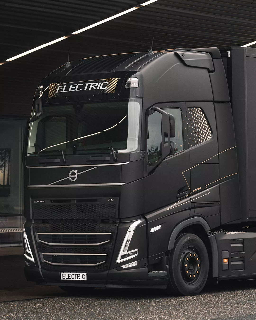 Volvo FH Electric offers the ride