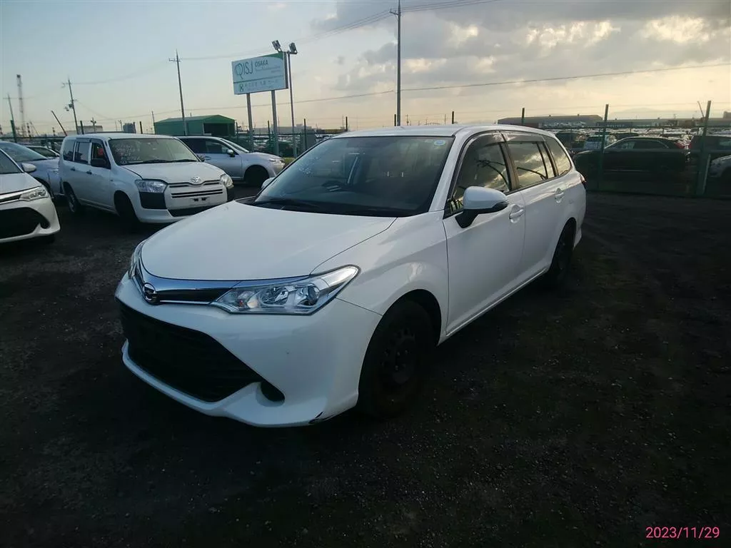 Toyota Corolla Fielder 2017 NRE161