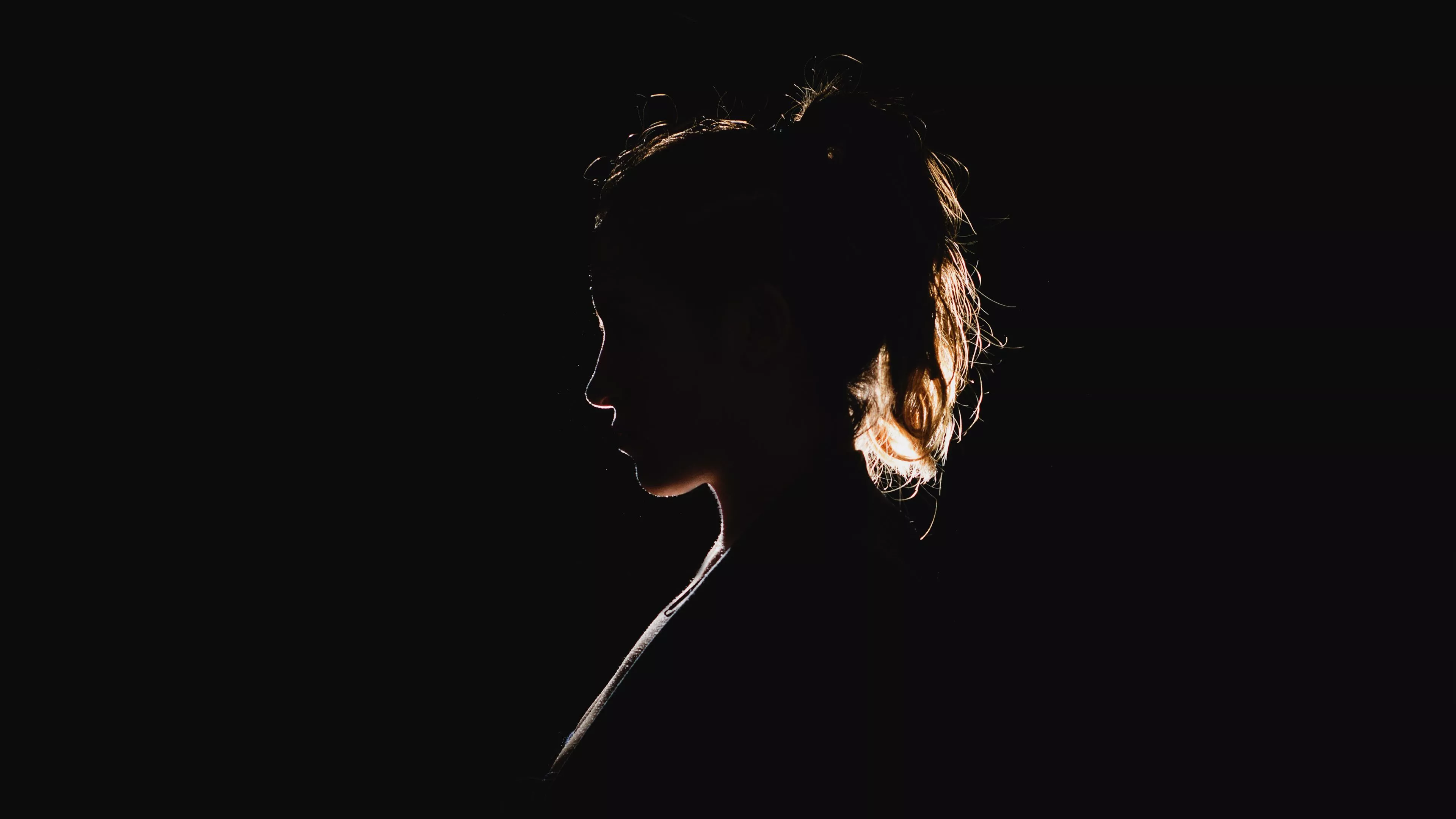 Dark Black Silhouette Of A Woman 4K HD
