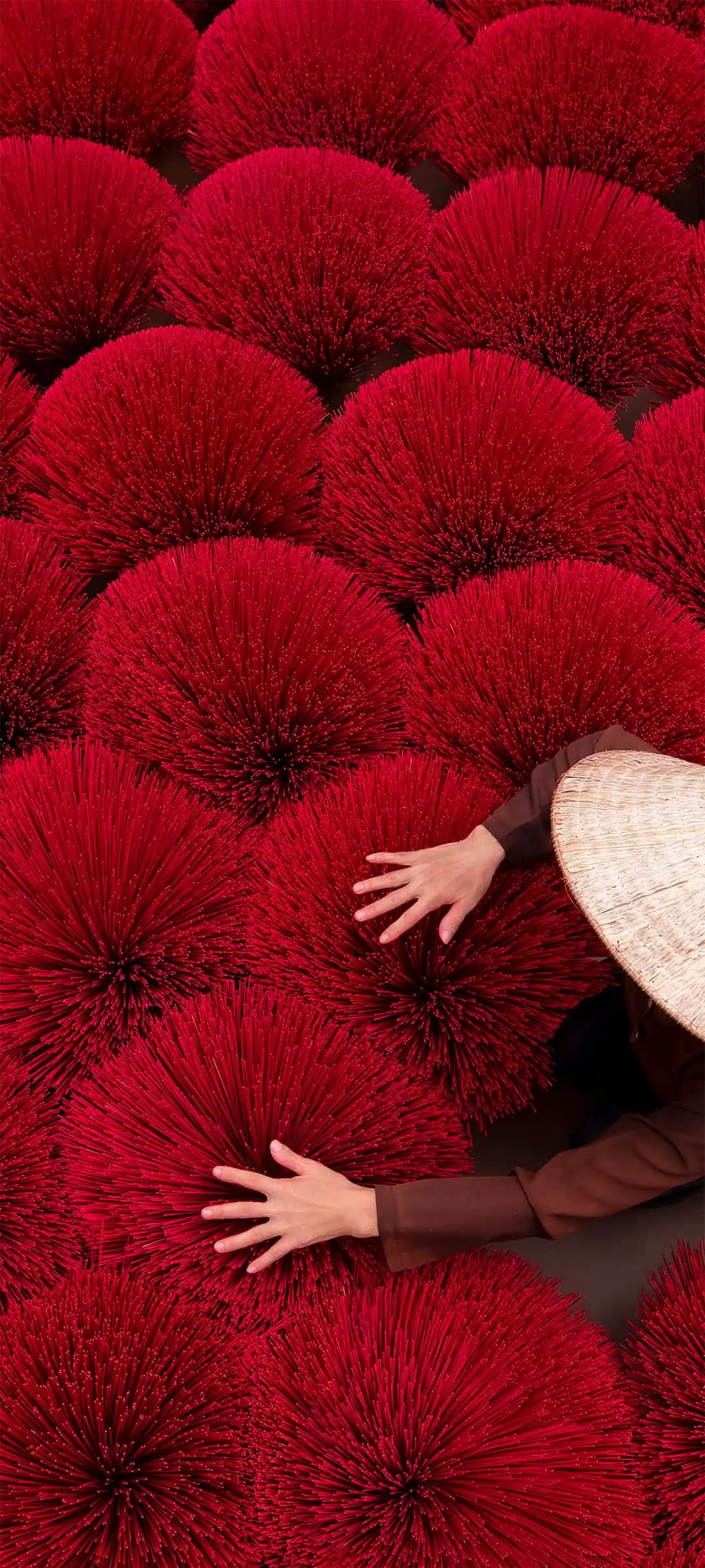 Xiaomi's HyperOS 2.0 wallpaper are now