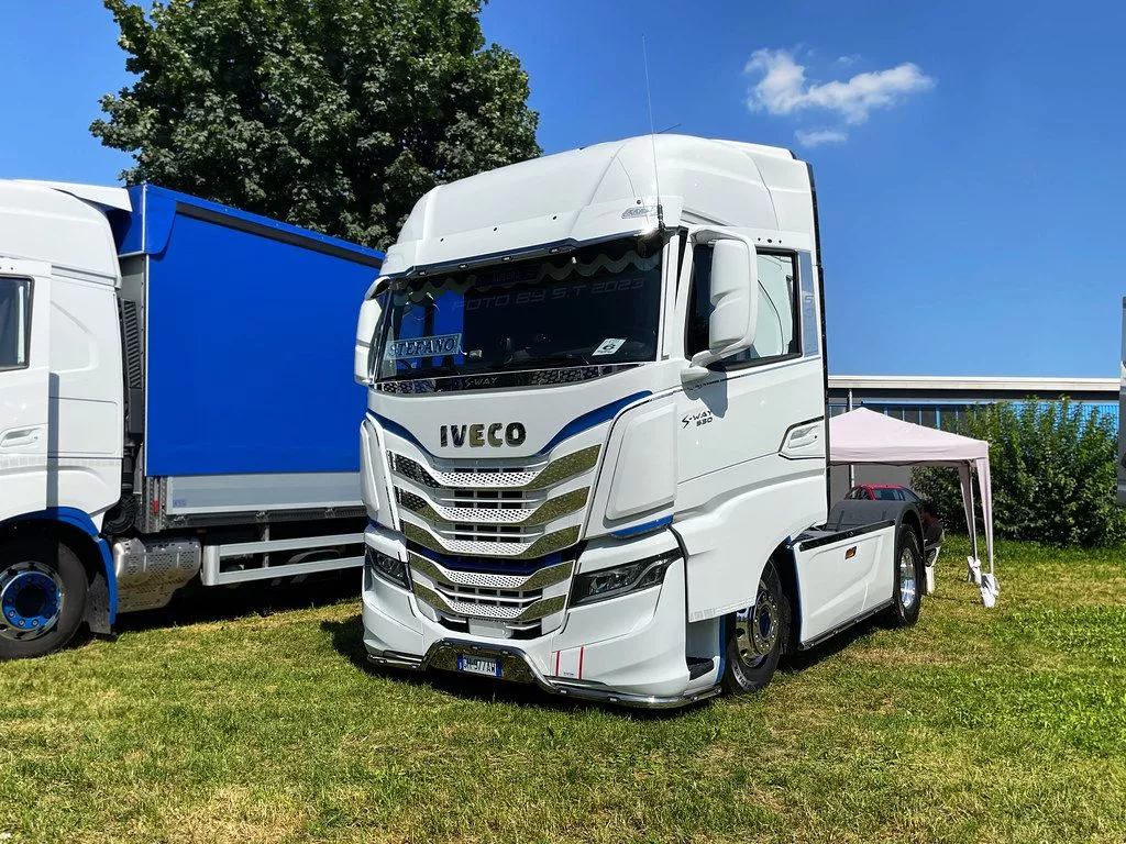 Iveco S WAY 530 Stefano. Instagram