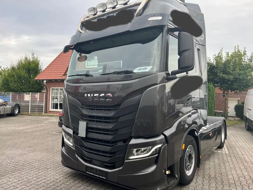 Tractor Truck Iveco S Way 510, 46900