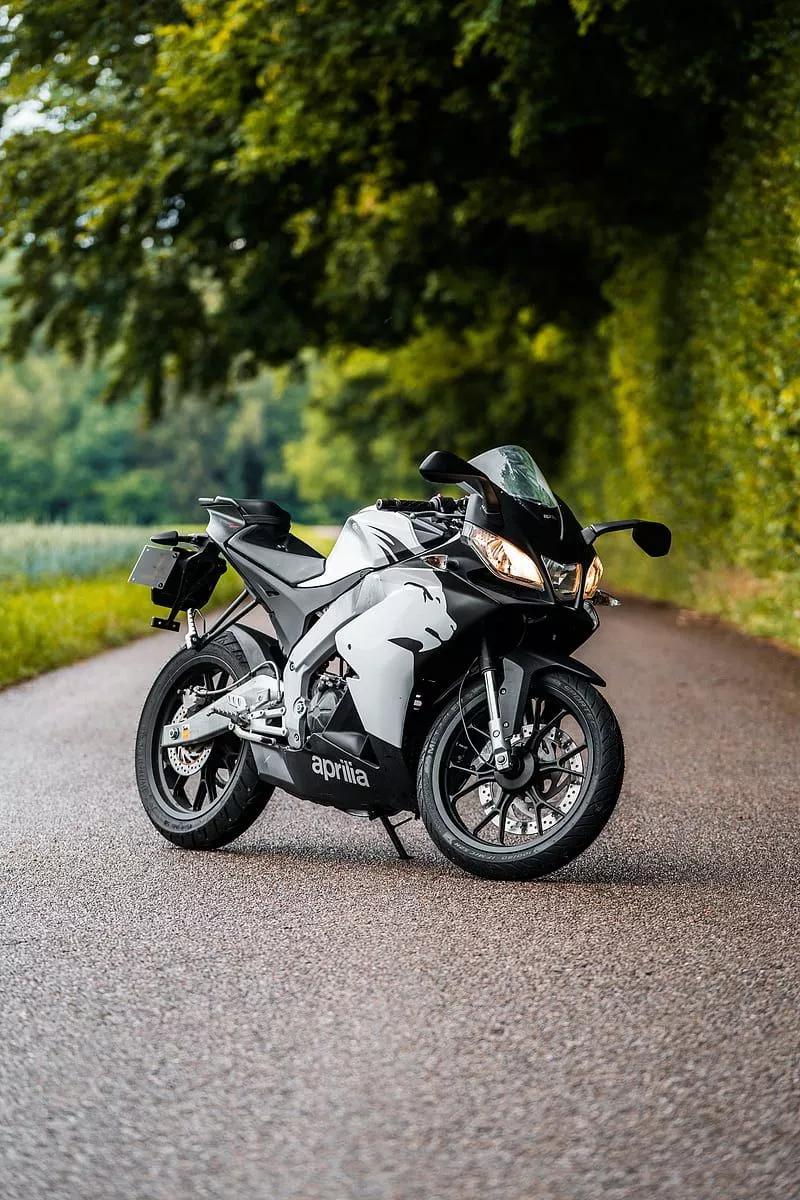 Aprilia, motorcycle, bike, white, black