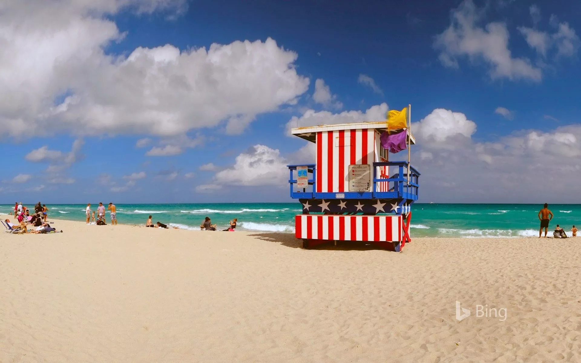 Lifeguard station at Lummus Park