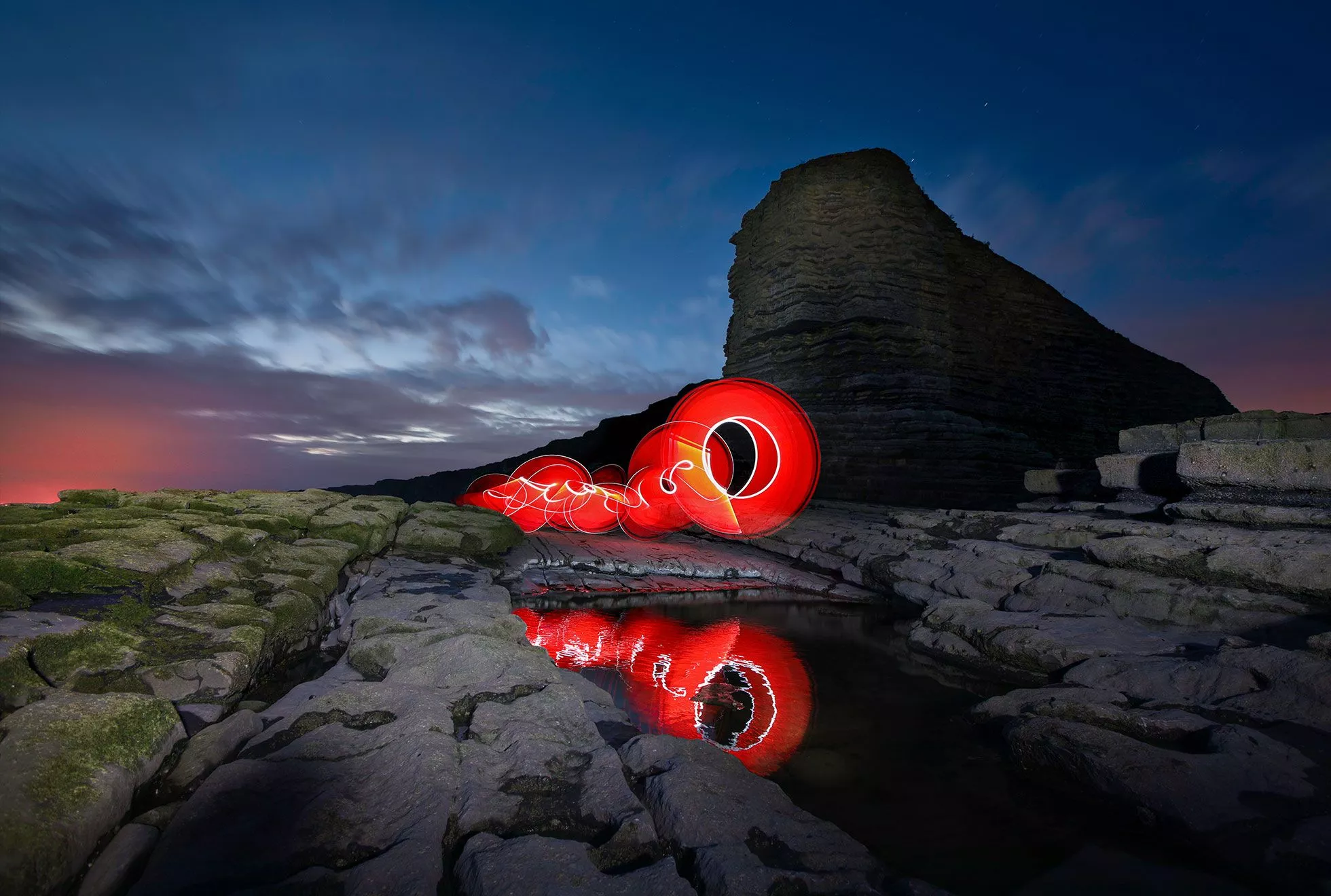 artist Sola Lenovo x Light Painting