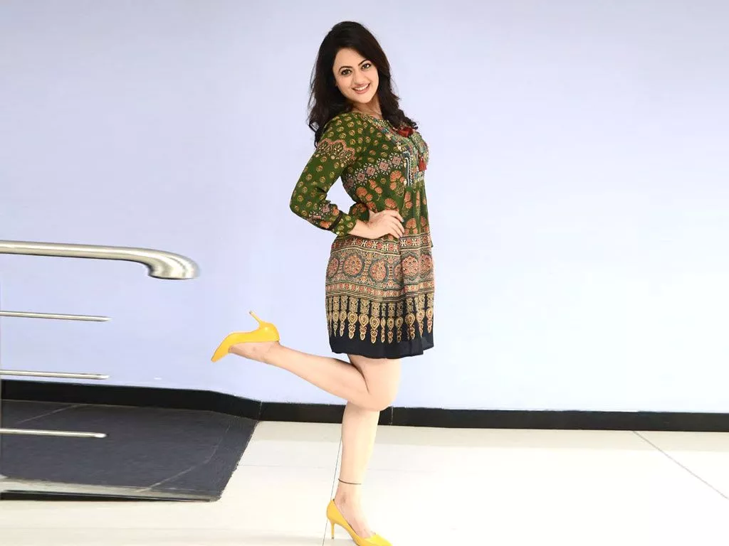 Shruti Sodhi HQ Wallpaper. Shruti