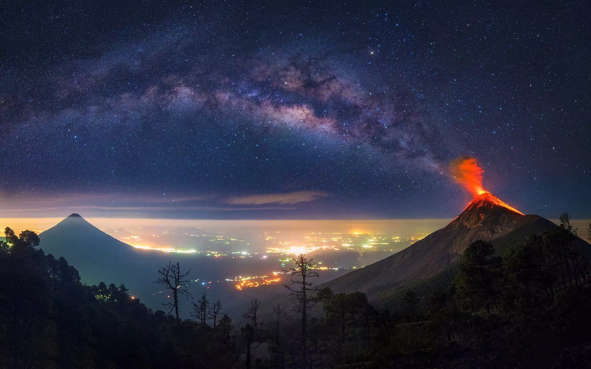 Wallpaper city, night, volcan, milkyway